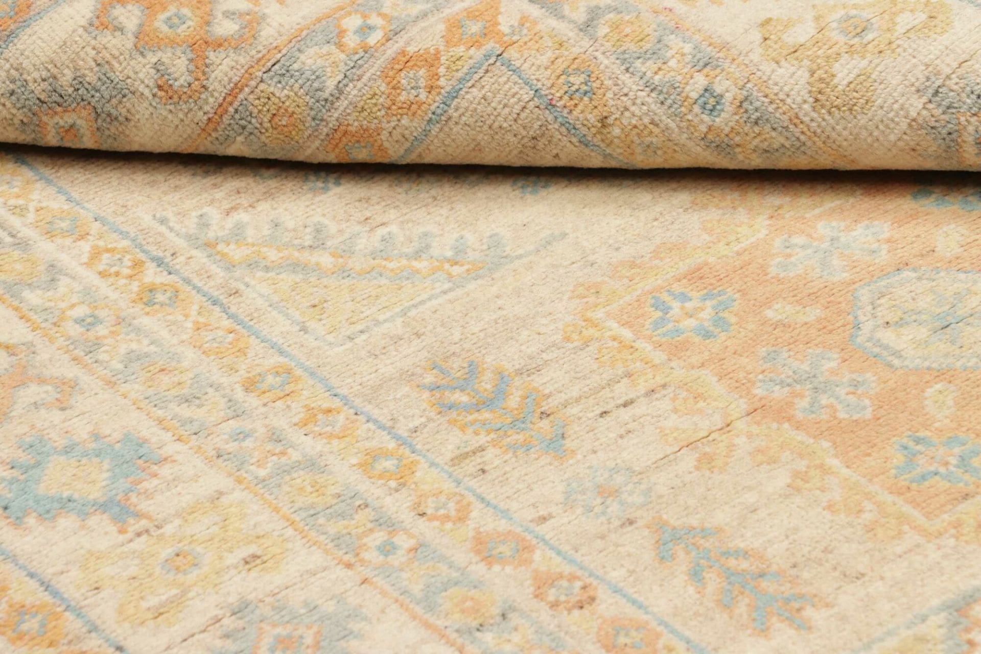 Kazak Orientteppich 104 × 148 cm aus Wolle, handgeknüpft