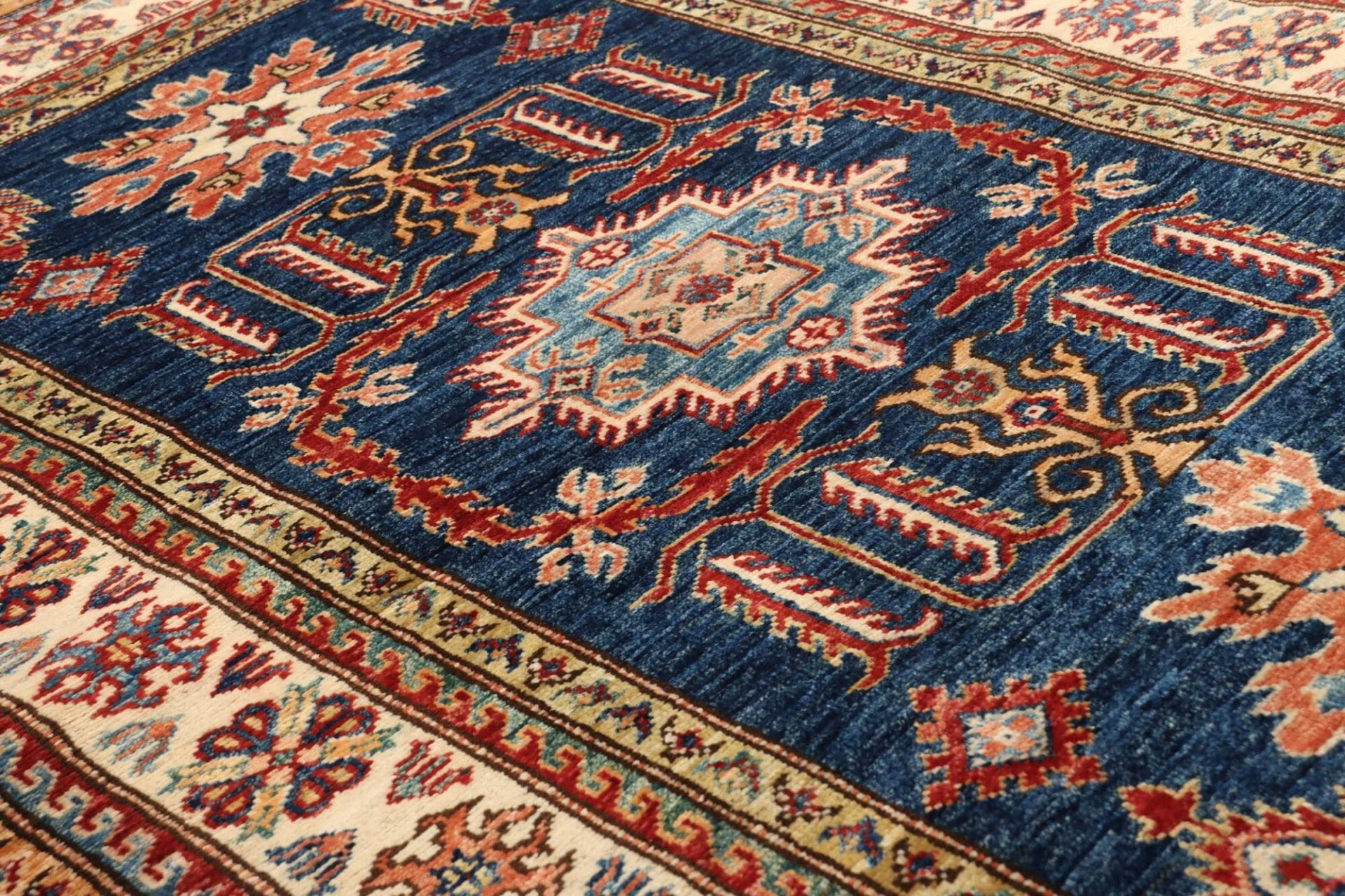 kazak-orientteppich-105-x-156cm-handgeknupft-geometrische-muster-6 Handgeknüpfter Kazak Orientteppich, 105 × 156 cm, Wolle