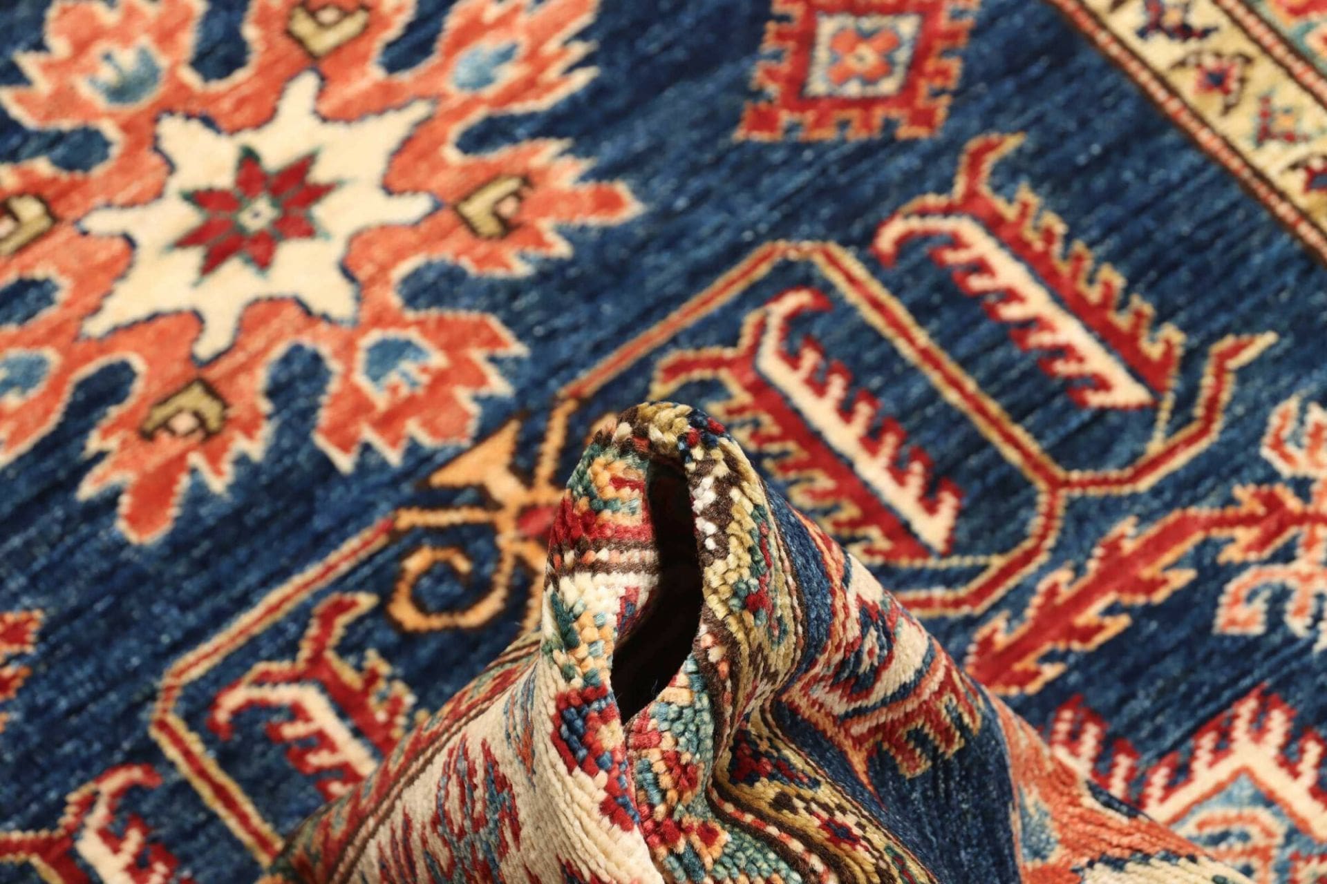 kazak-orientteppich-105-x-156cm-handgeknupft-geometrische-muster-8 Handgeknüpfter Kazak Orientteppich, 105 × 156 cm, Wolle