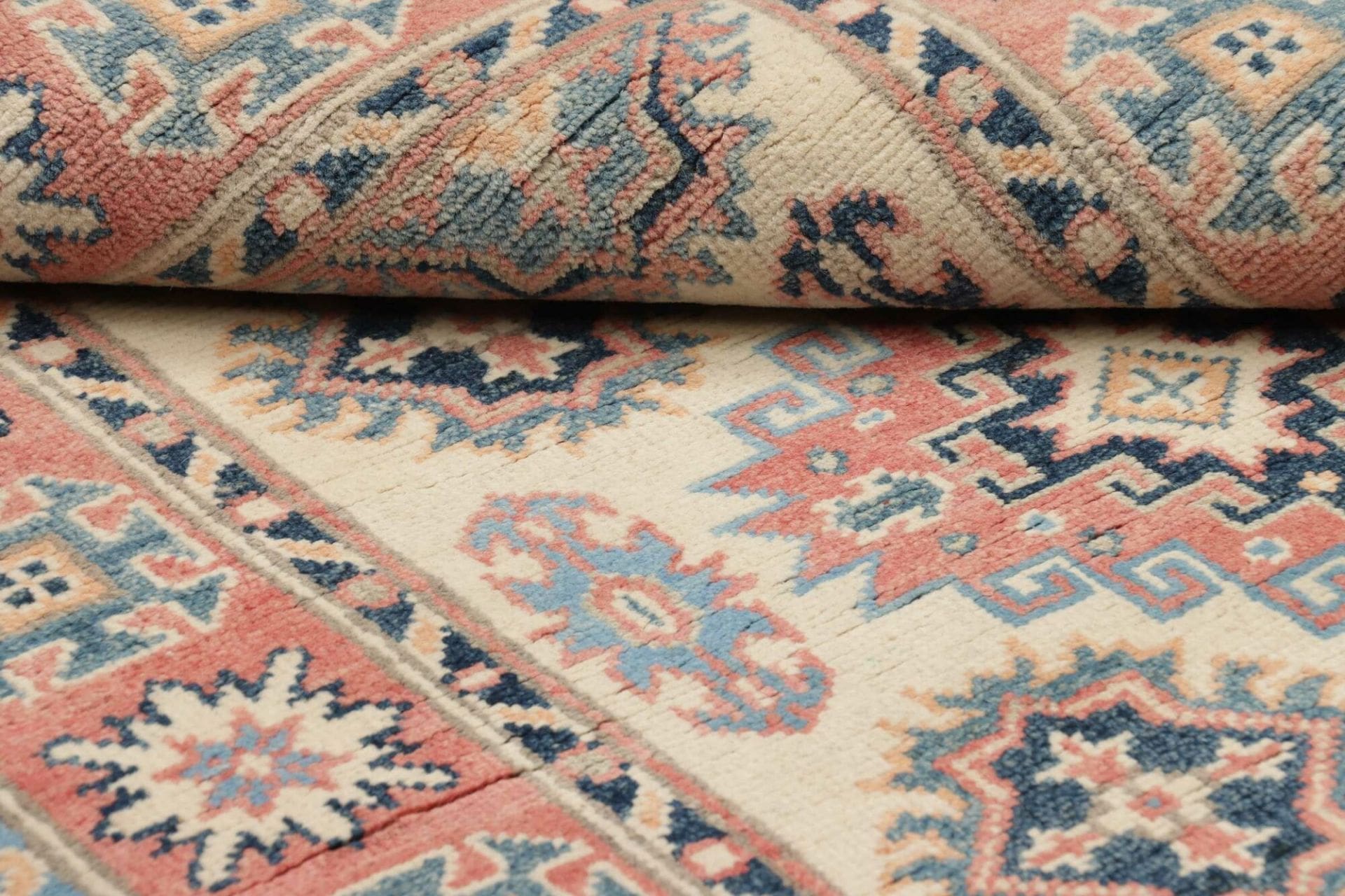 Kazak Orientteppich aus Pakistan, 90 × 131 cm