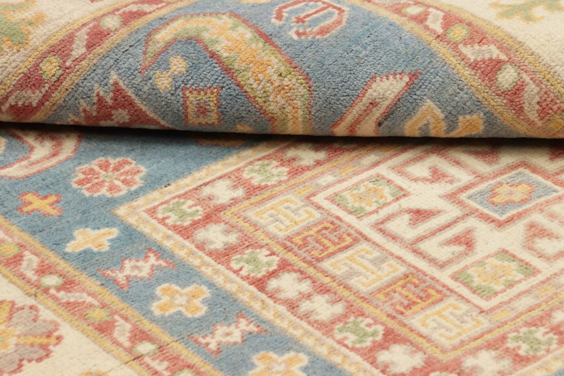 Kazak Orientteppich aus Pakistan, 101 × 134 cm