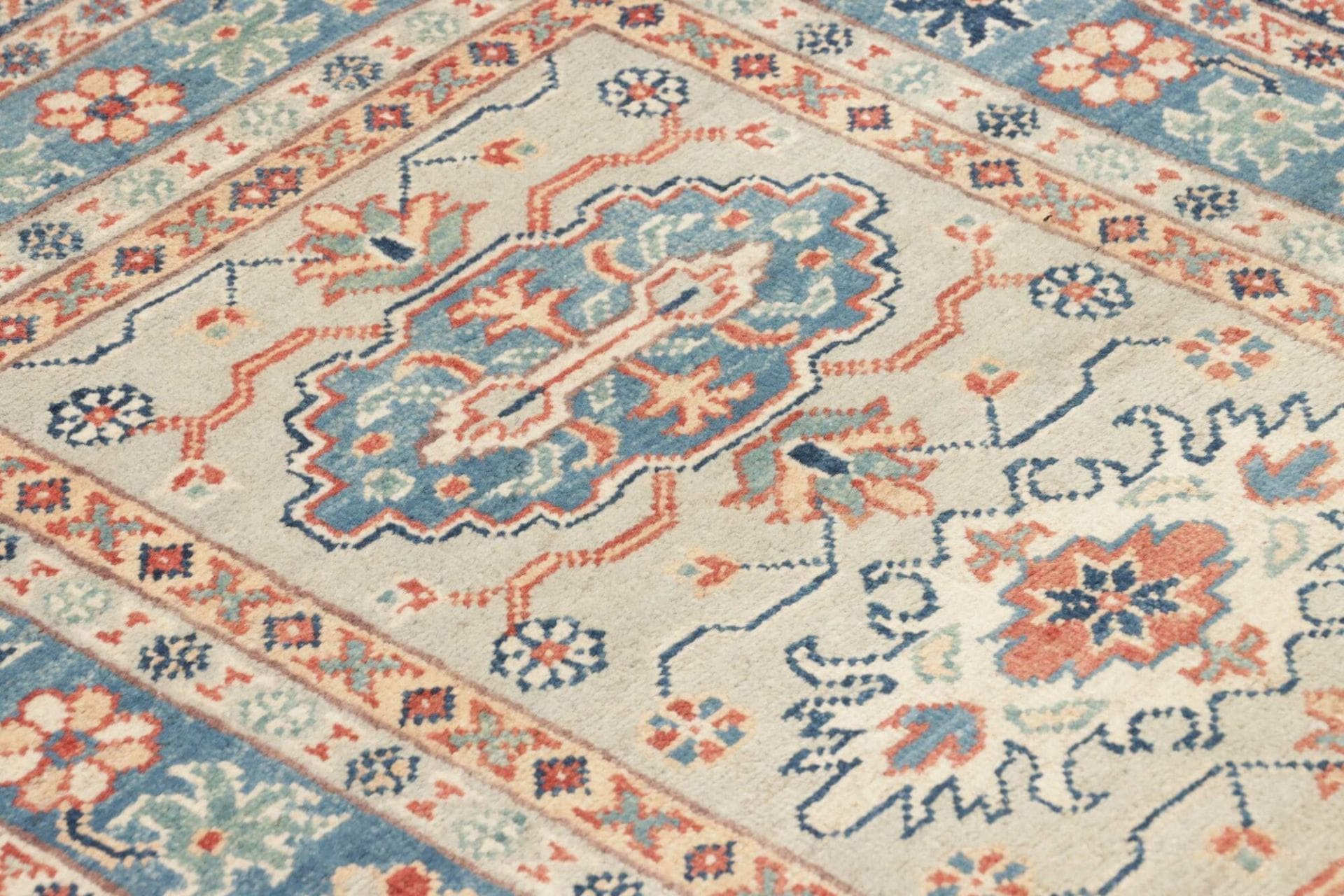 Kazak Orientteppich 82 × 118 cm aus Wolle, handgeknüpft