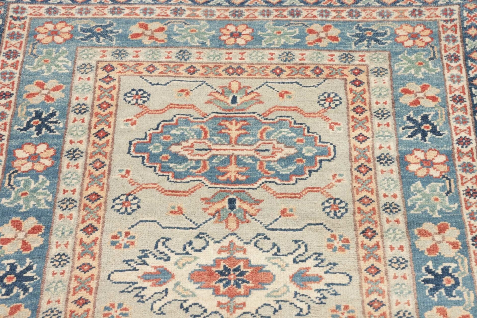 Kazak Orientteppich 82 × 118 cm aus Wolle, handgeknüpft