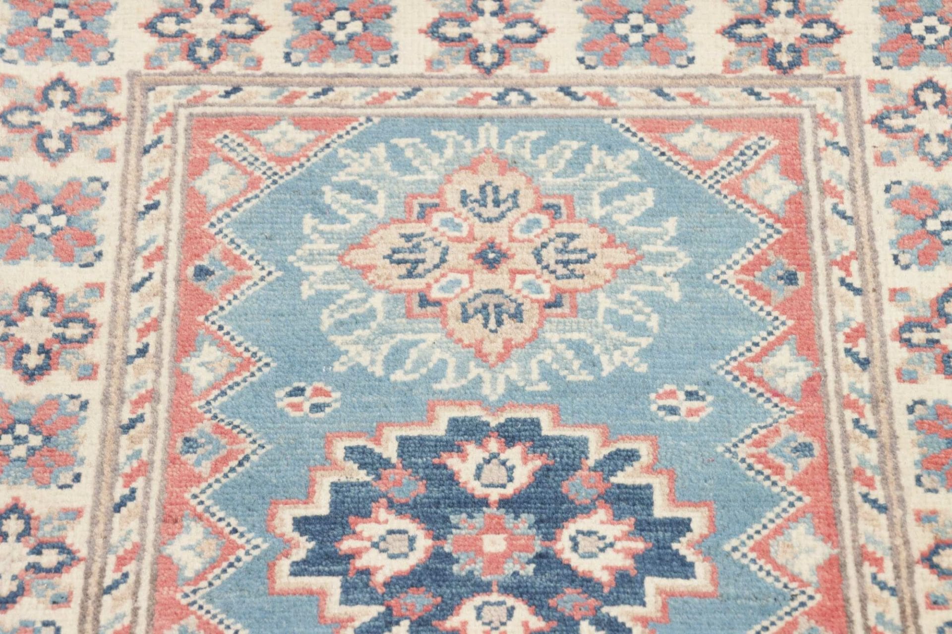 Kazak Orientteppich aus Pakistan, 65 × 90 cm