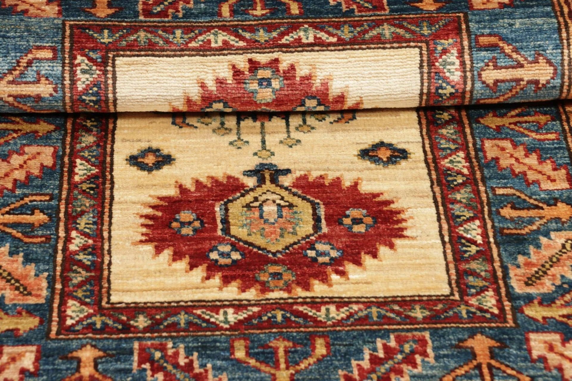 Kazak Orientteppich 65 × 89 cm aus Wolle, handgeknüpft