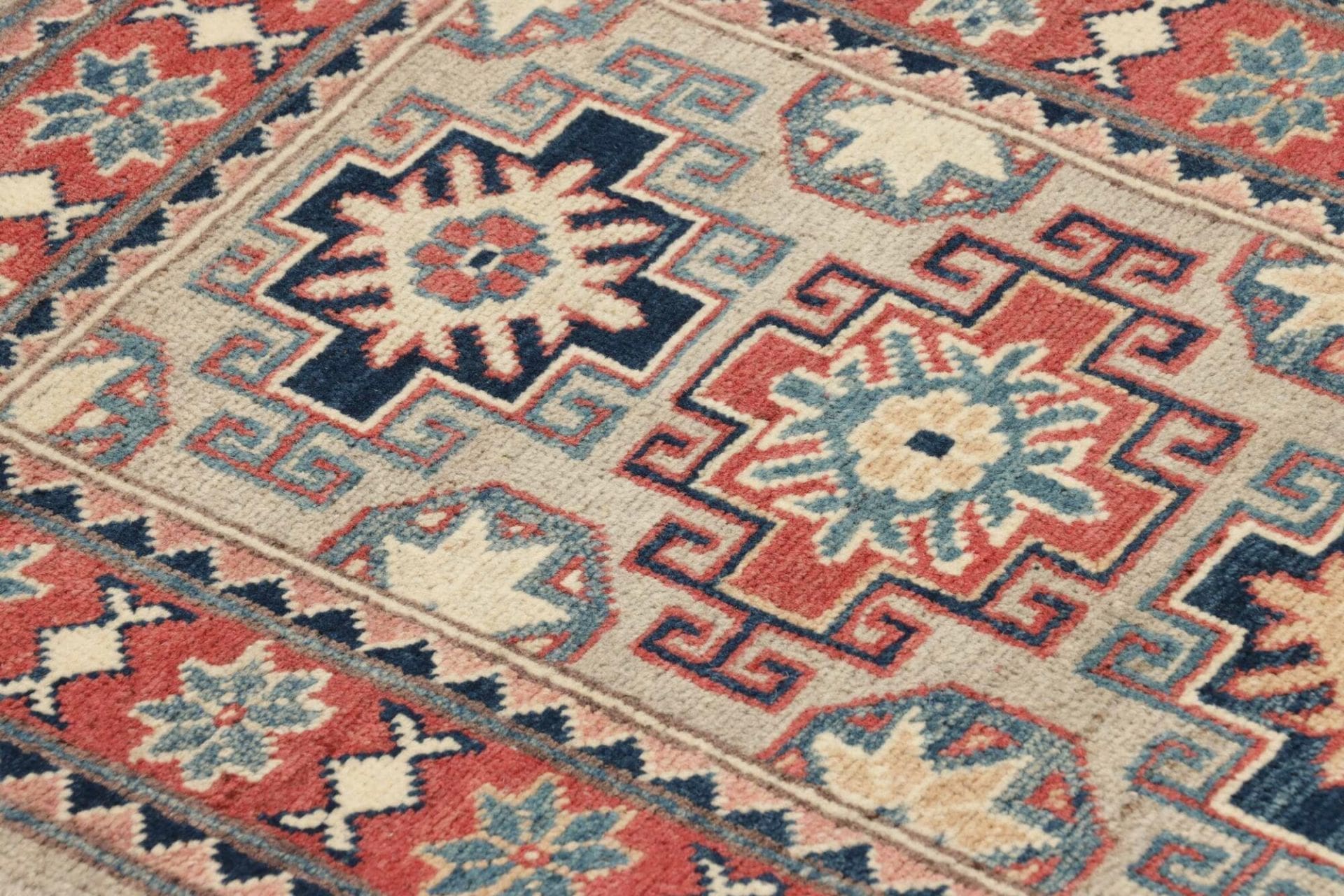 Handgeknüpfter Kazak Orientteppich 68 × 86 cm