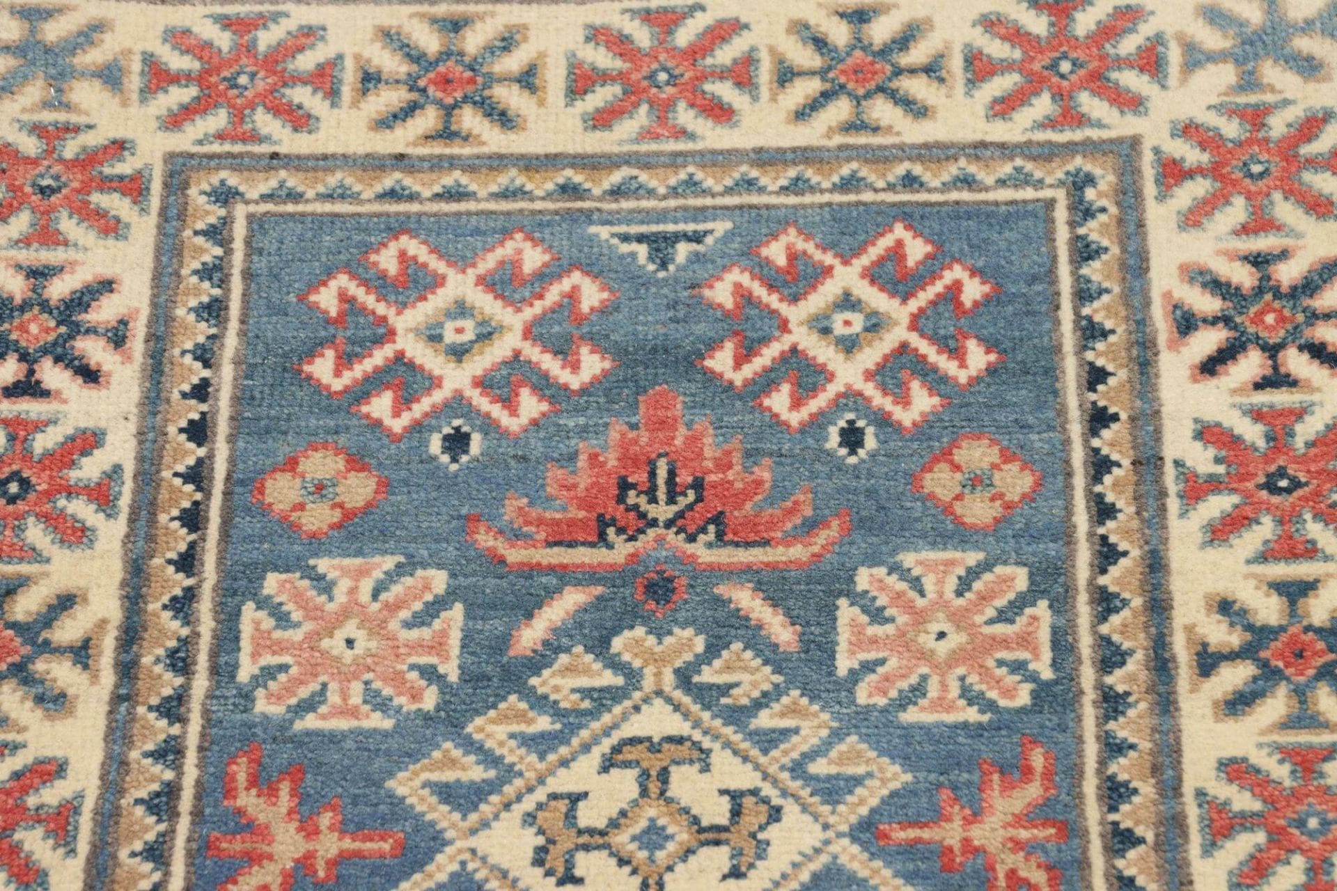 Kazak Orientteppich aus Pakistan, 64 × 89 cm