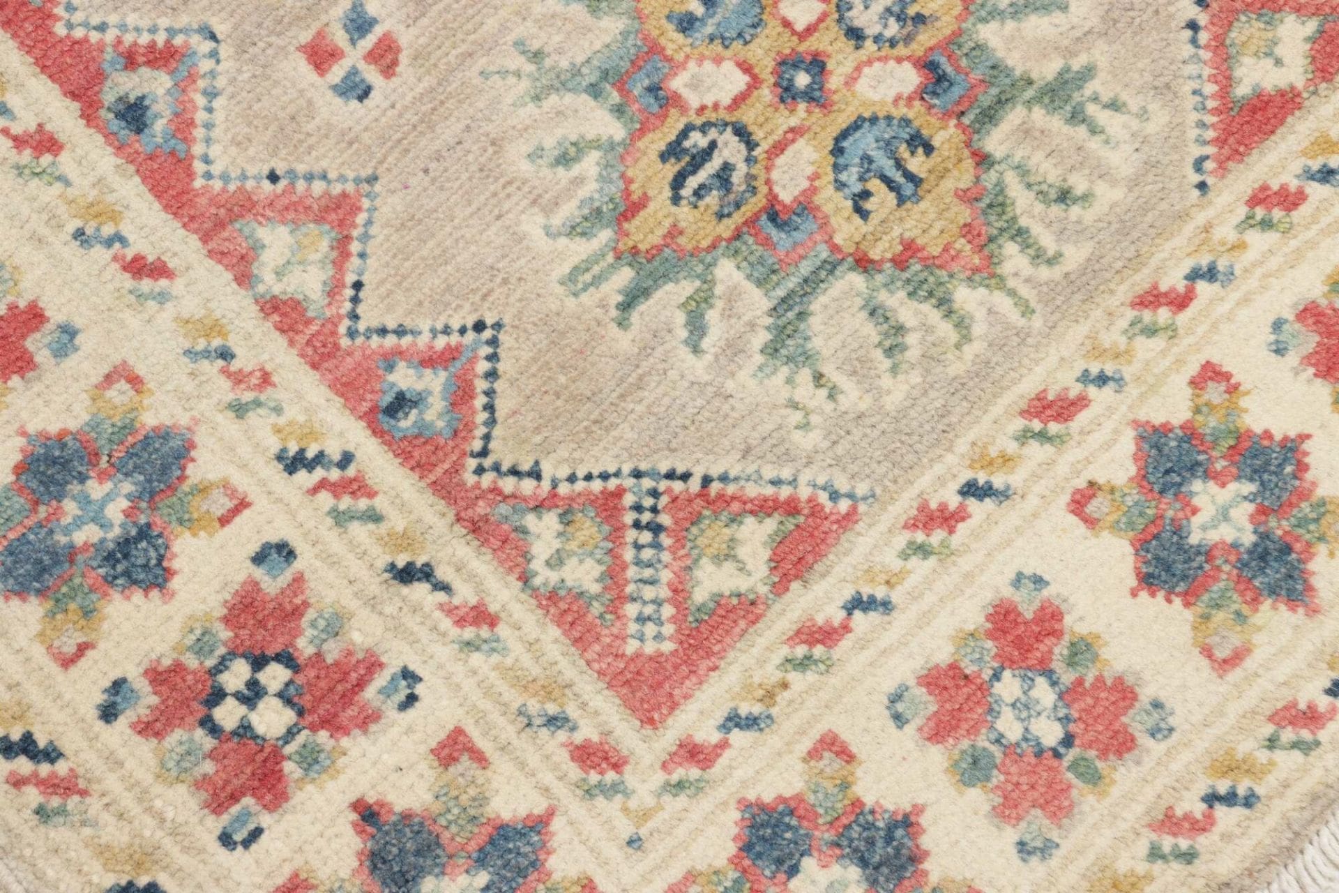 Kazak Orientteppich aus Pakistan, 64 × 96 cm