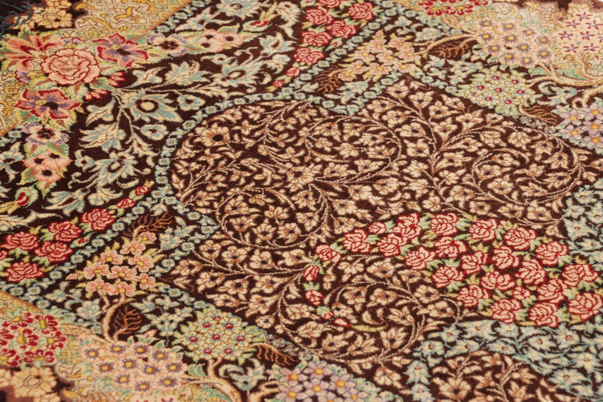 Handgeknüpfter Ghom Perserteppich, 63 × 91 cm, Seide
