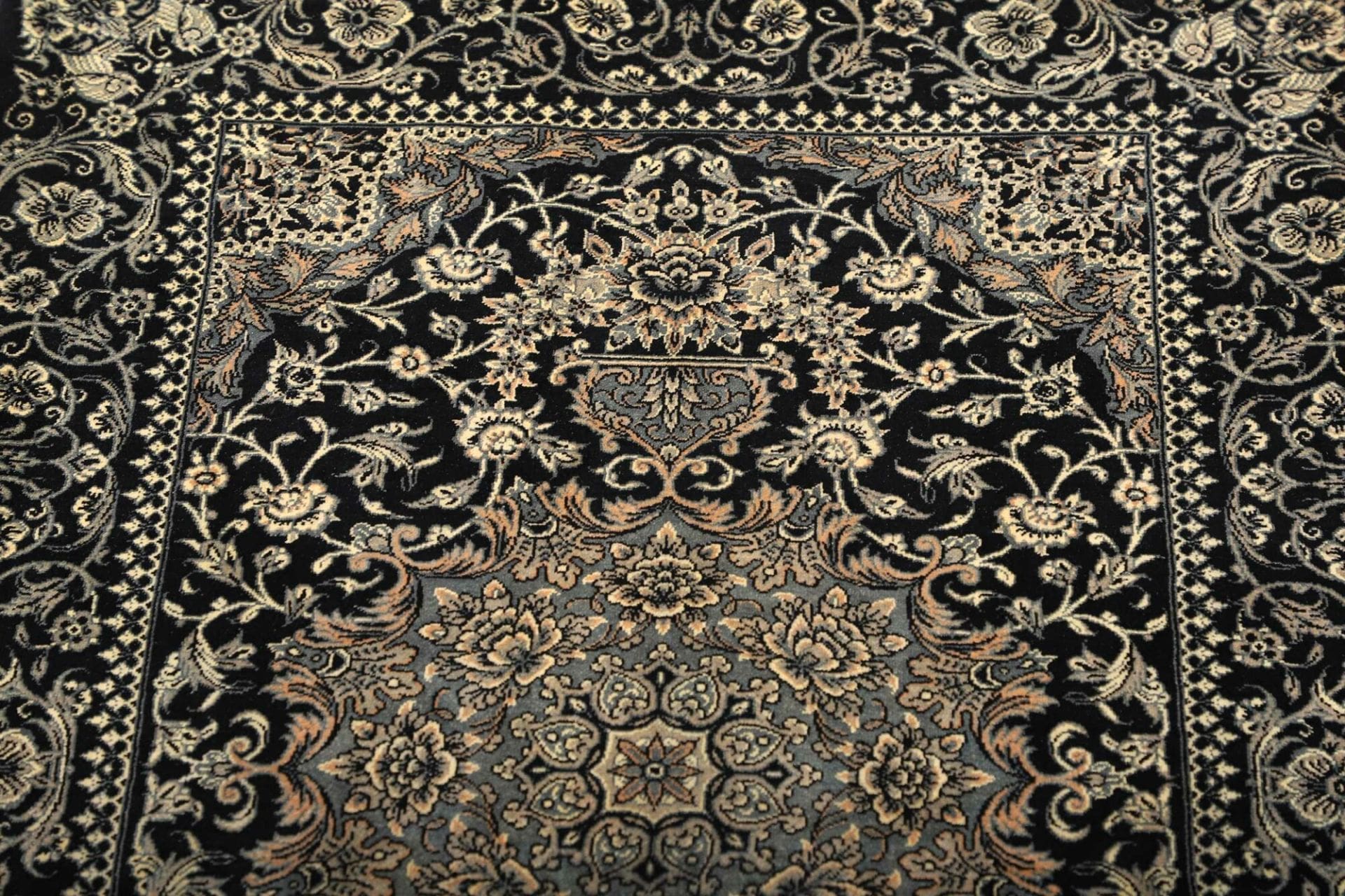 Handgeknüpfter Ghom Perserteppich, 61 × 88 cm, Seide