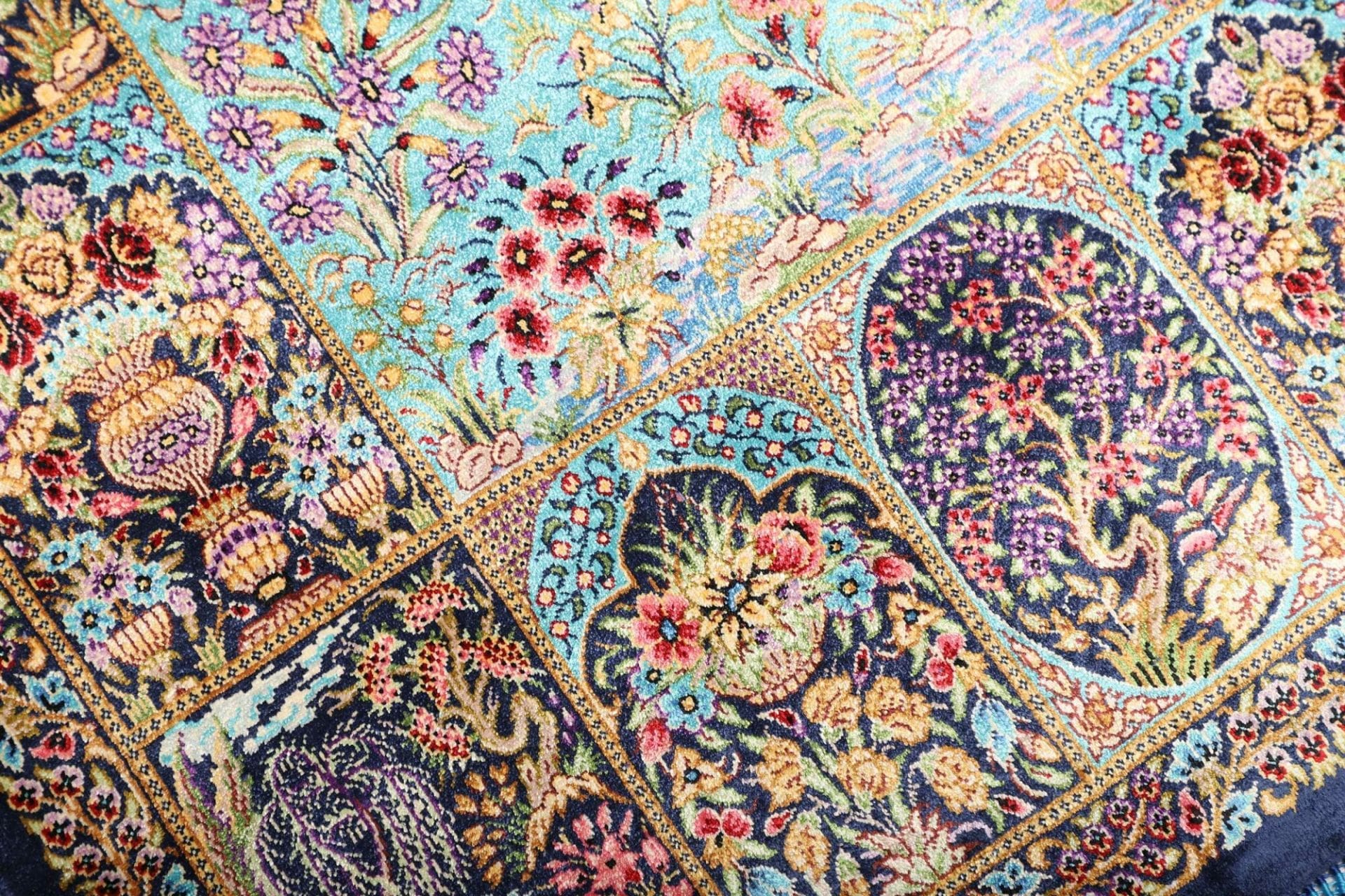 Ghom Perserteppich 63 × 91 cm aus Seide, handgeknüpft
