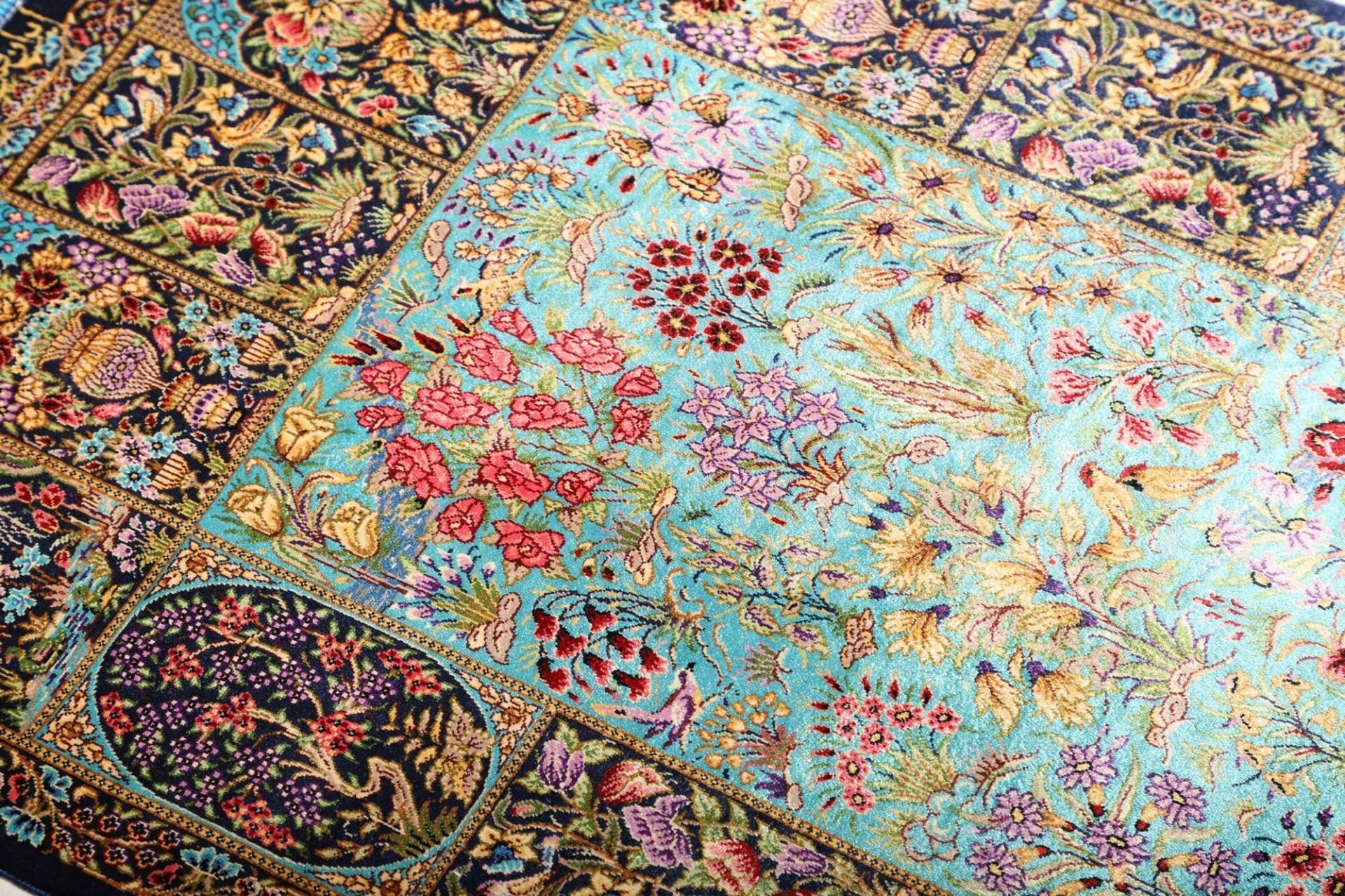 Ghom Perserteppich 63 × 91 cm aus Seide, handgeknüpft