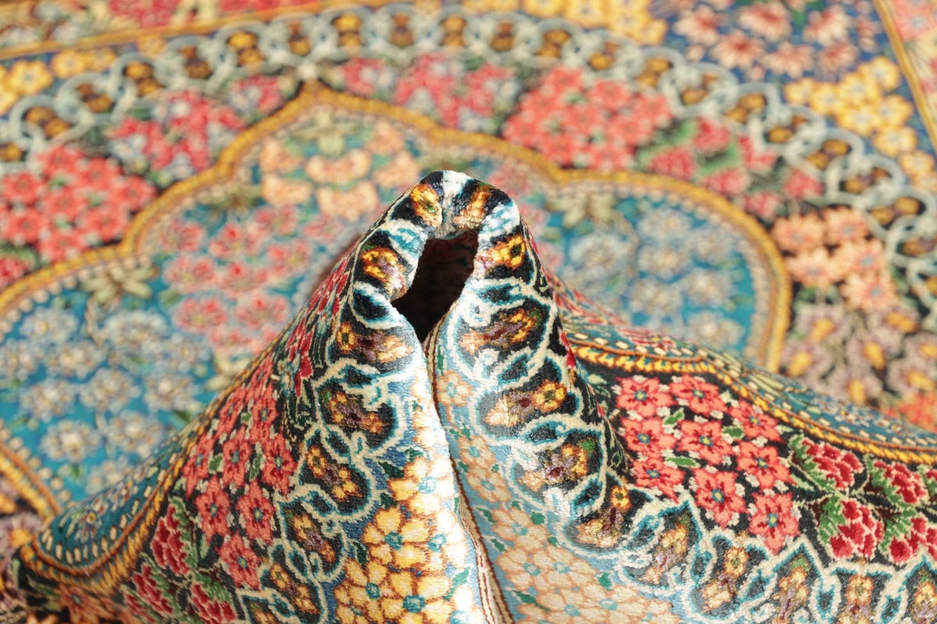 Ghom Perserteppich aus Iran, 81 × 117 cm
