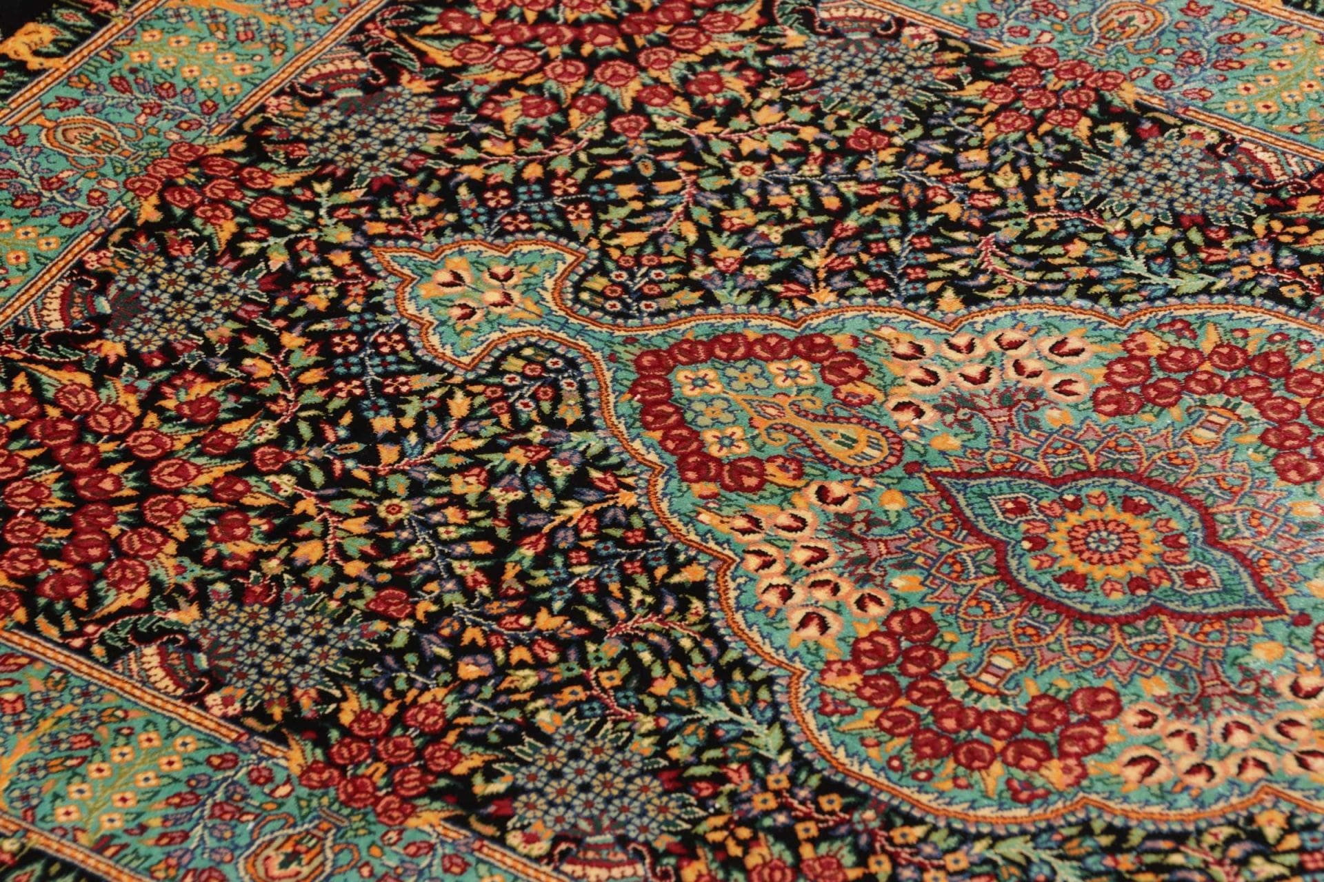 Handgeknüpfter Ghom Perserteppich 64 × 91 cm
