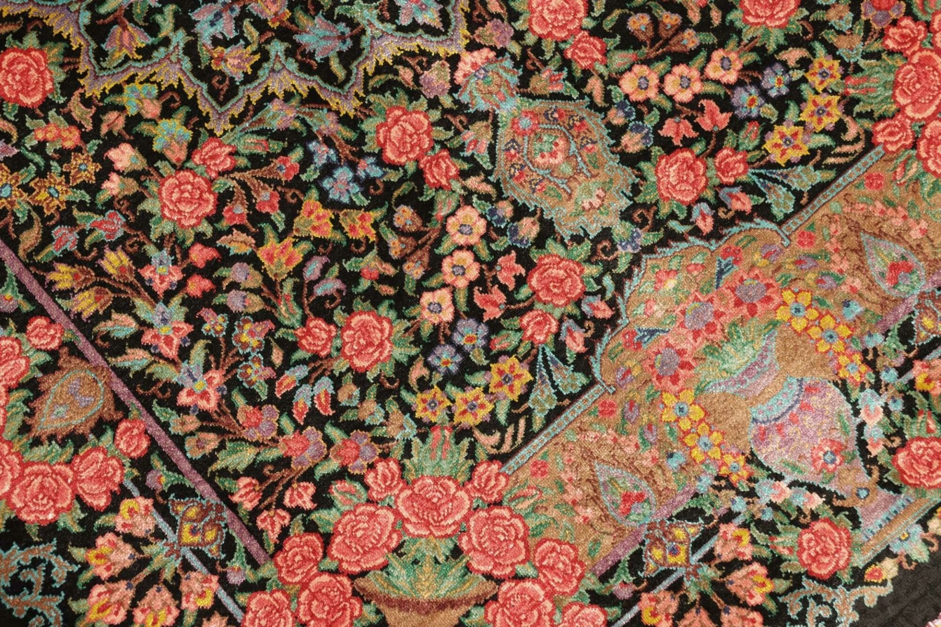Ghom Perserteppich 65 × 88 cm aus Seide, handgeknüpft