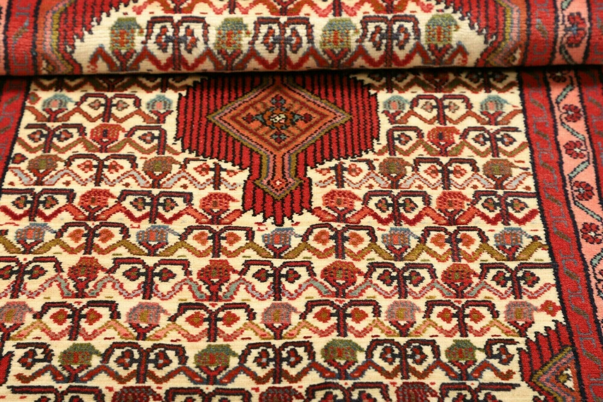 Hamadan Perserteppich aus Iran, 78 × 130 cm