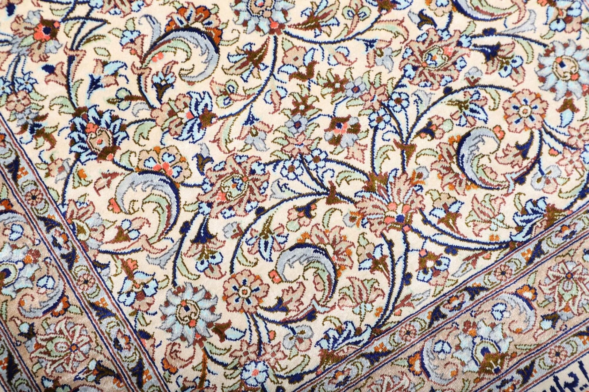 Ghom Perserteppich aus Iran, 61 × 83 cm