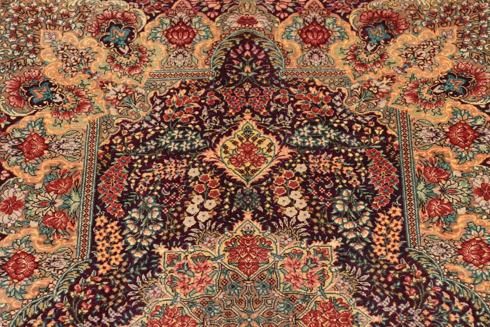 Ghom Perserteppich 64 × 93 cm aus Seide, handgeknüpft