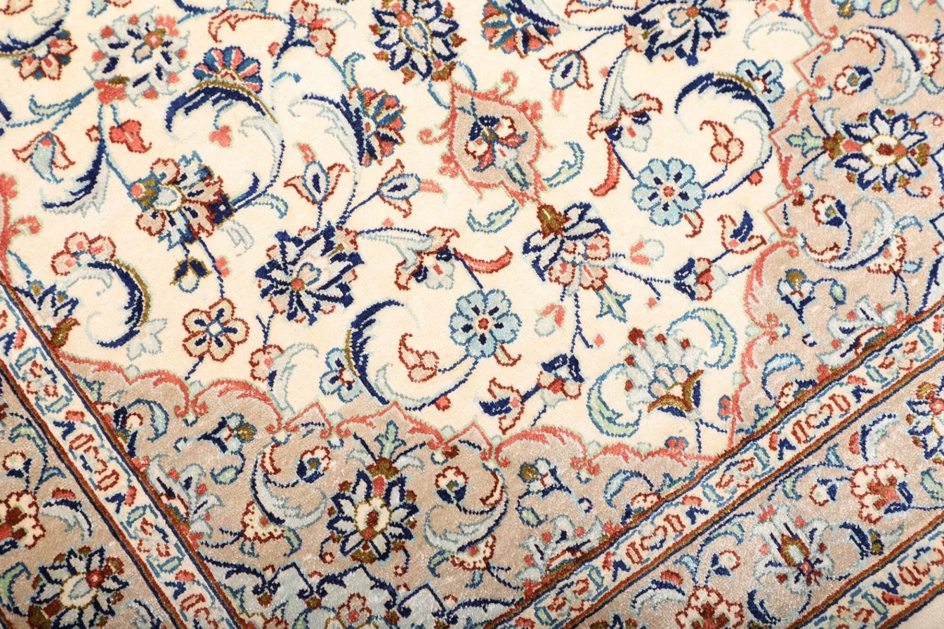 Handgeknüpfter Ghom Perserteppich 61 × 86 cm