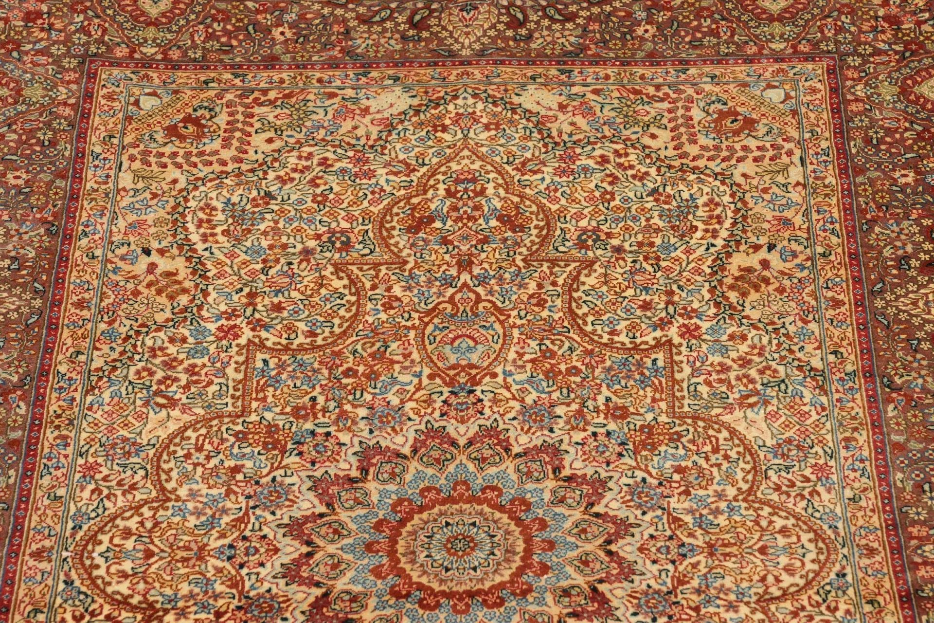 Handgeknüpfter Ghom Perserteppich, 82 × 123 cm, Seide