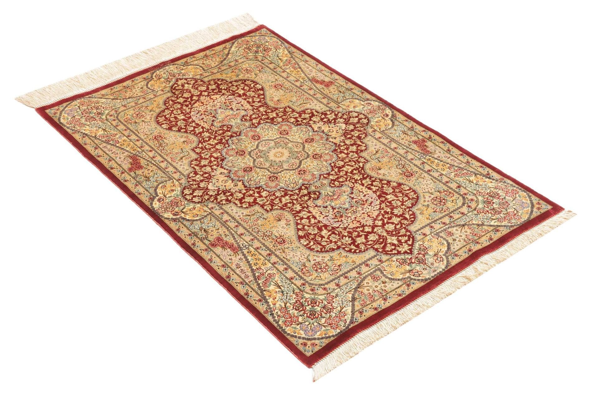 Handgeknüpfter Ghom Perserteppich, 77 × 118 cm, Seide