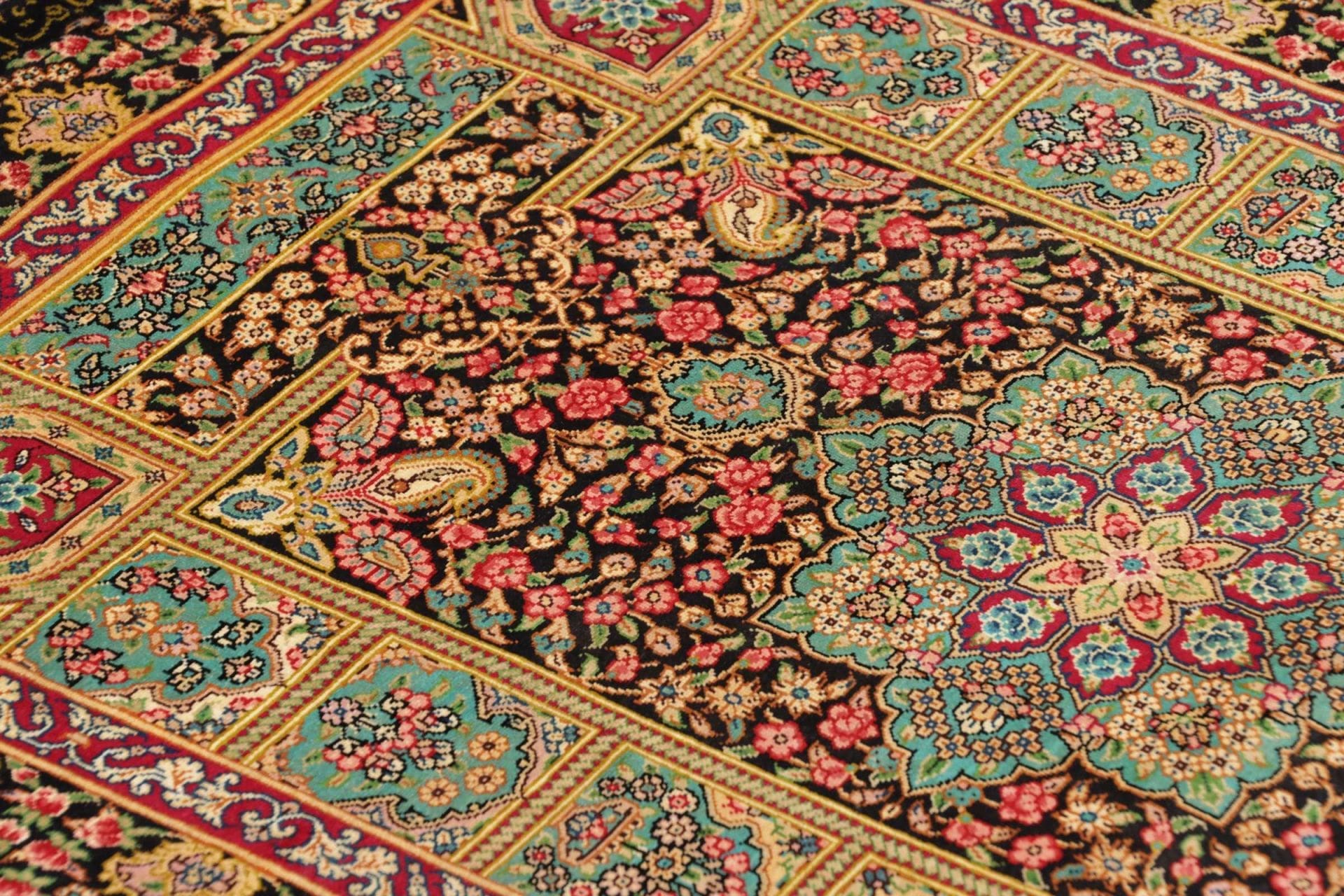Ghom Perserteppich aus Iran, 64 × 87 cm