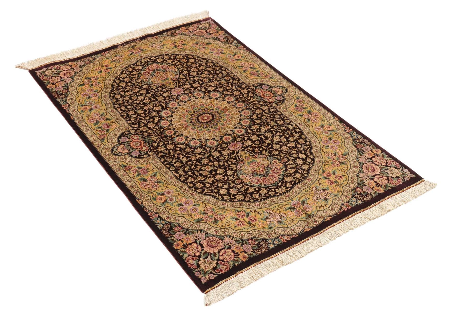 Ghom Perserteppich aus Iran, 82 × 124 cm