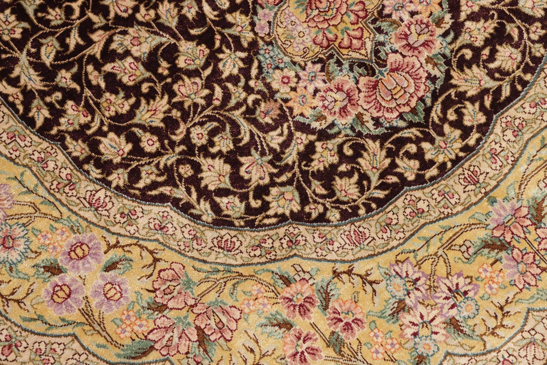 Ghom Perserteppich aus Iran, 82 × 124 cm