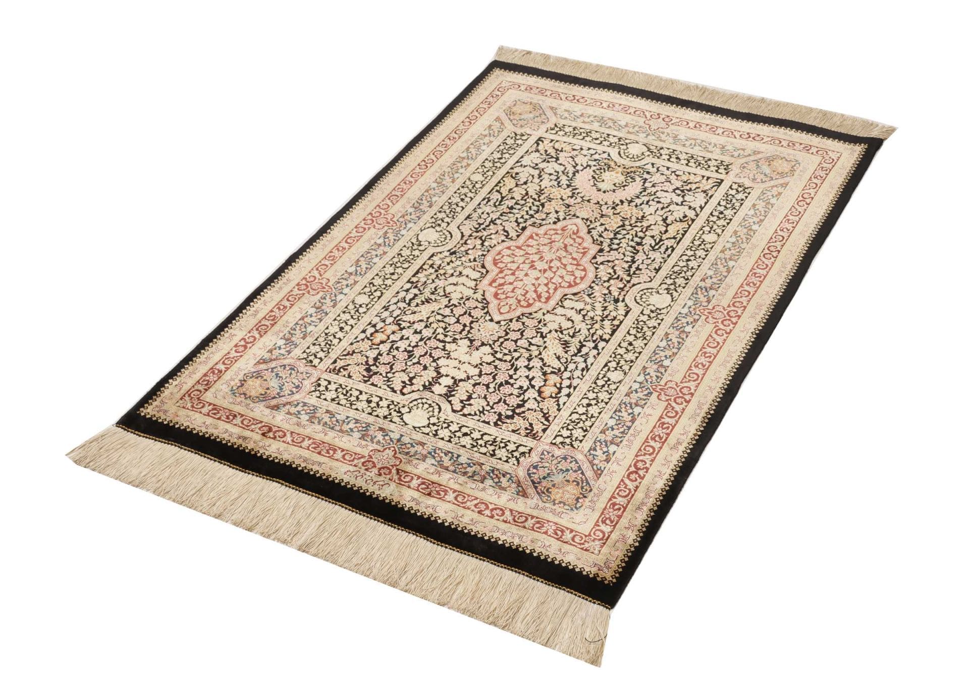 Ghom Perserteppich aus Iran, 82 × 118 cm