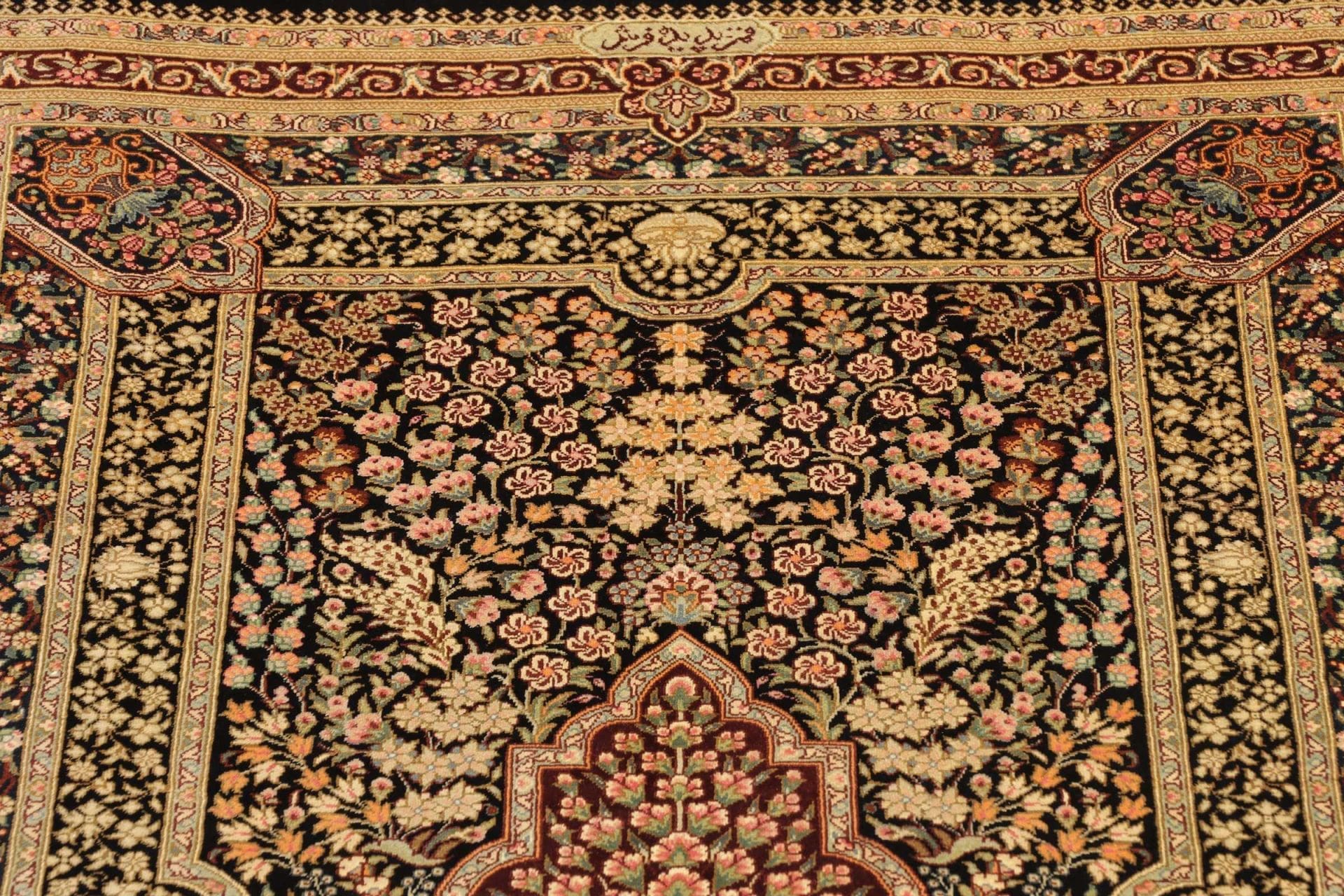 Ghom Perserteppich aus Iran, 82 × 118 cm