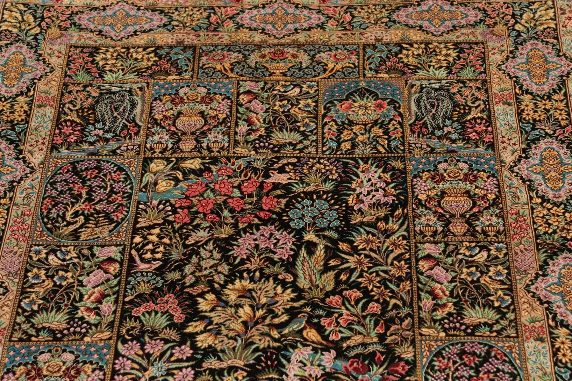 Handgeknüpfter Ghom Perserteppich, 82 × 124 cm, Seide