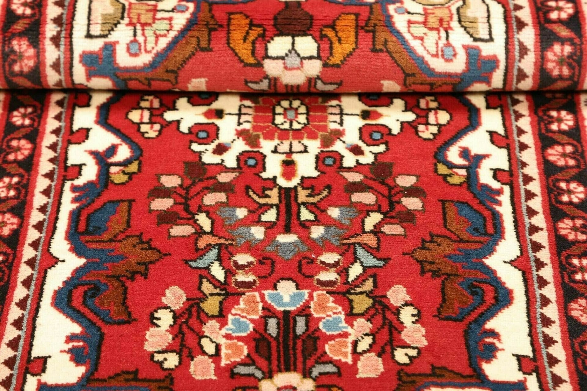 hamadan-teppich-72-x-121-cm-herati-muster-schurwolle-handgeknupft-7 Handgeknüpfter Hamadan Herati Perserteppich 72 × 121 cm