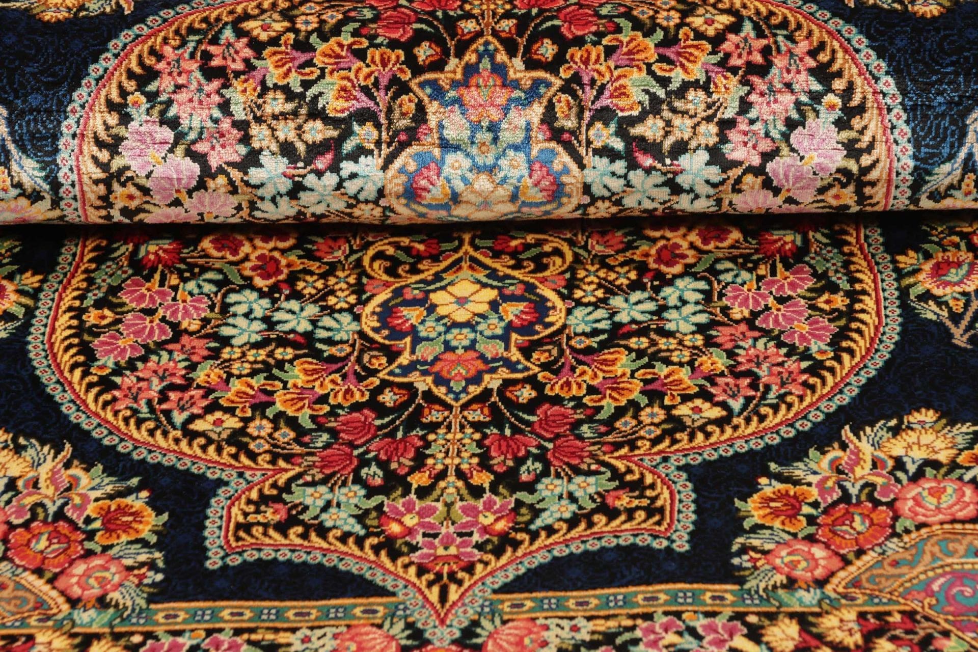 Ghom Perserteppich aus Iran, 63 × 91 cm