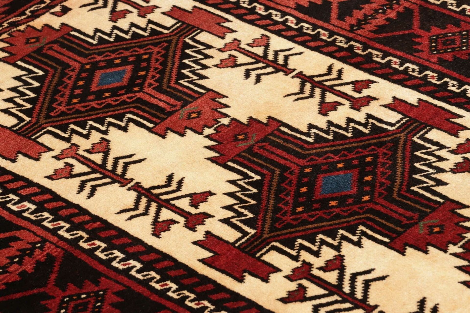 Perserteppich aus Iran, 99 × 199 cm