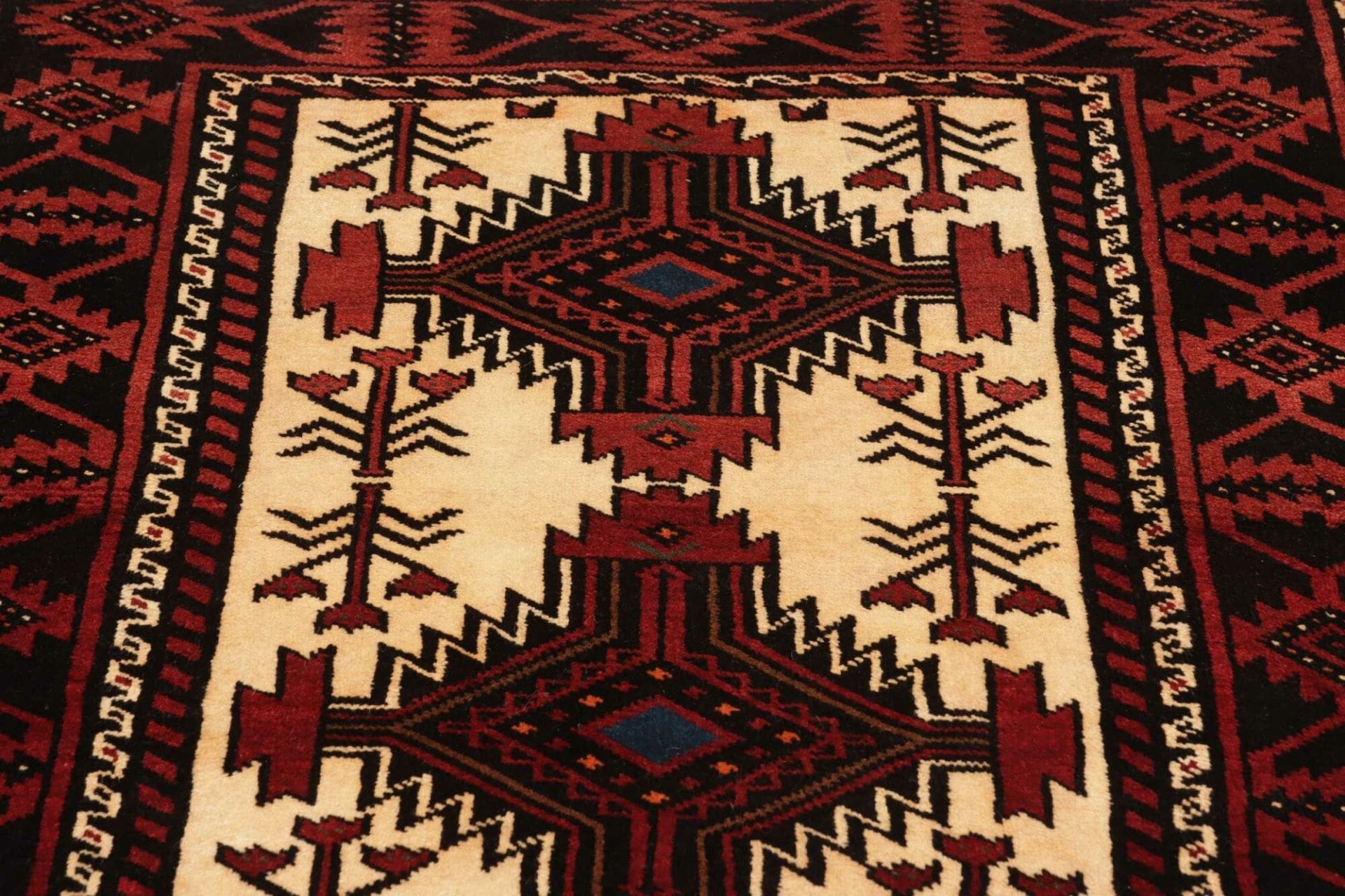 Perserteppich aus Iran, 99 × 199 cm