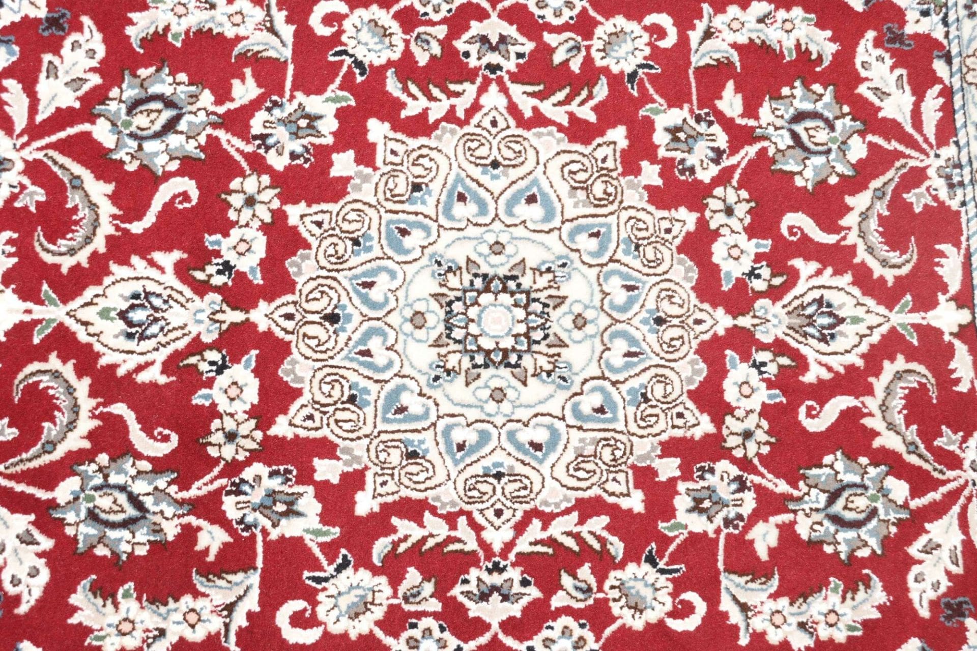 Nain Perserteppich aus Iran, 80 × 194 cm