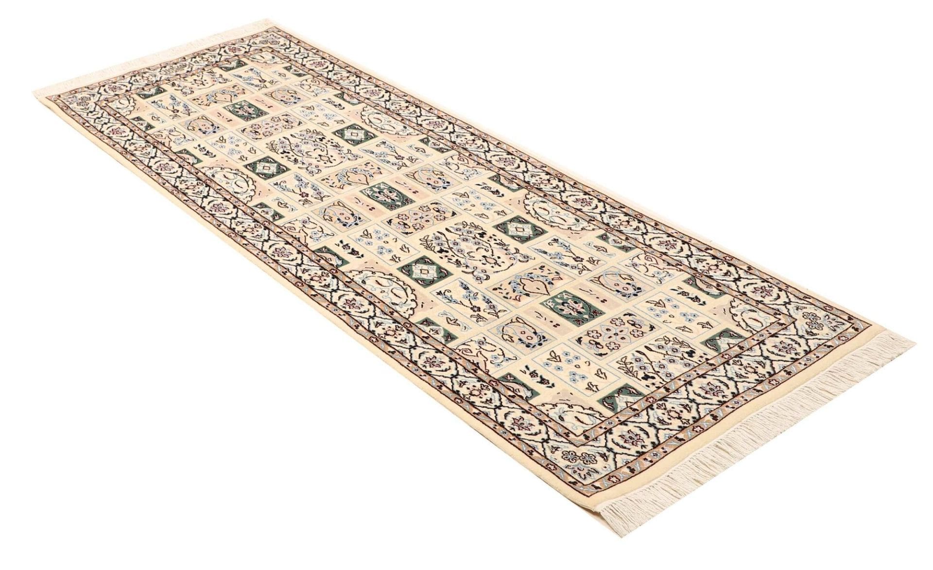 Nain Perserteppich aus Iran, 68 × 189 cm