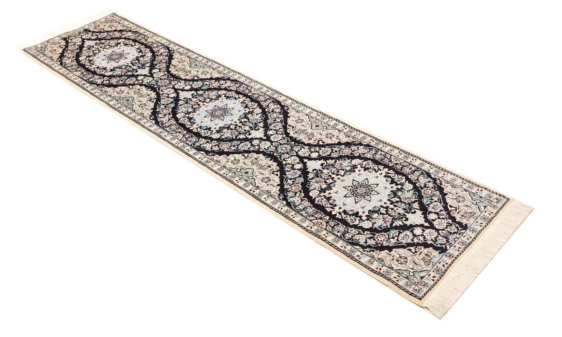 Nain Perserteppich aus Iran, 53 × 206 cm