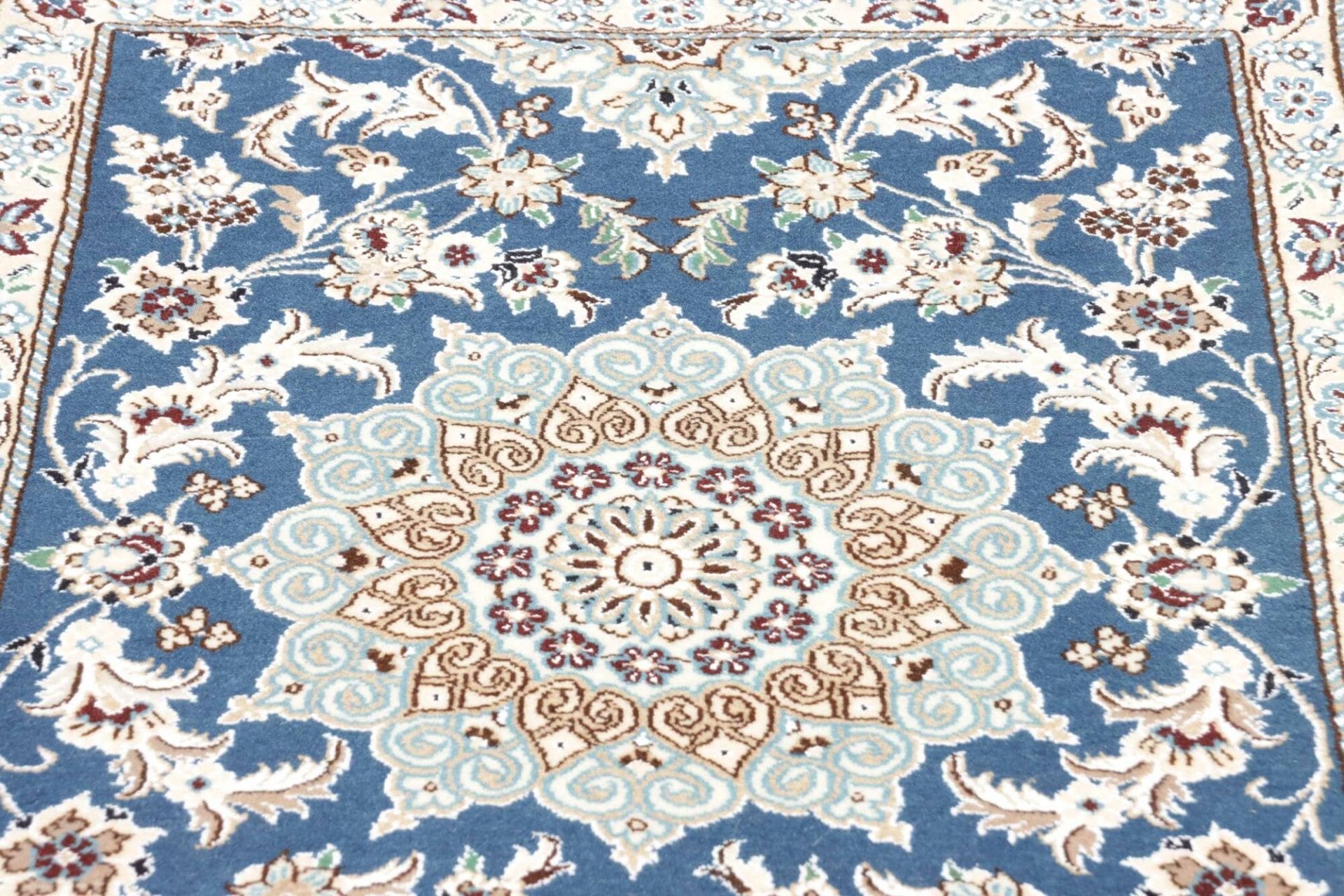 Handgeknüpfter Nain Perserteppich 81 × 203 cm