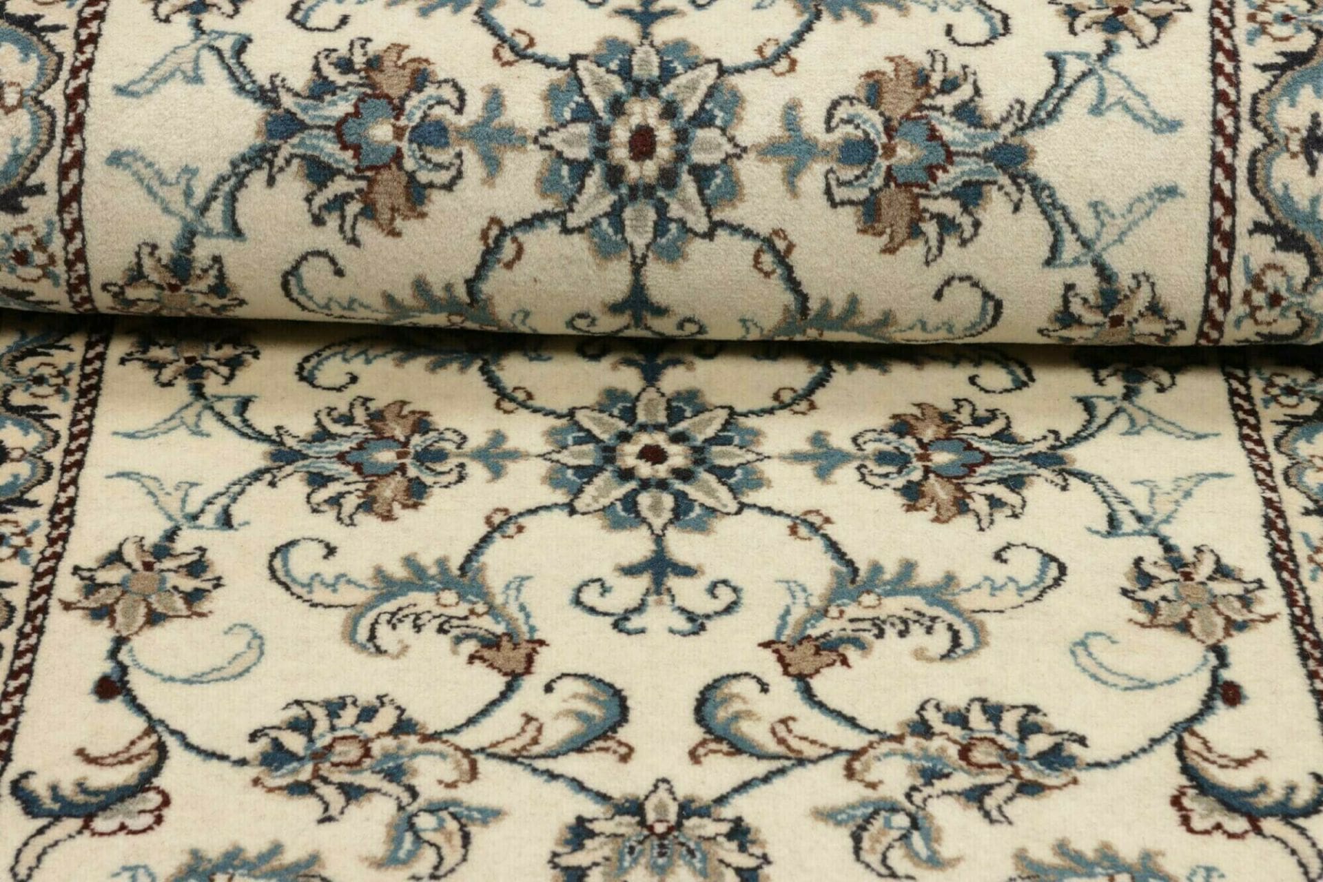 Nain Perserteppich aus Iran, 81 × 290 cm