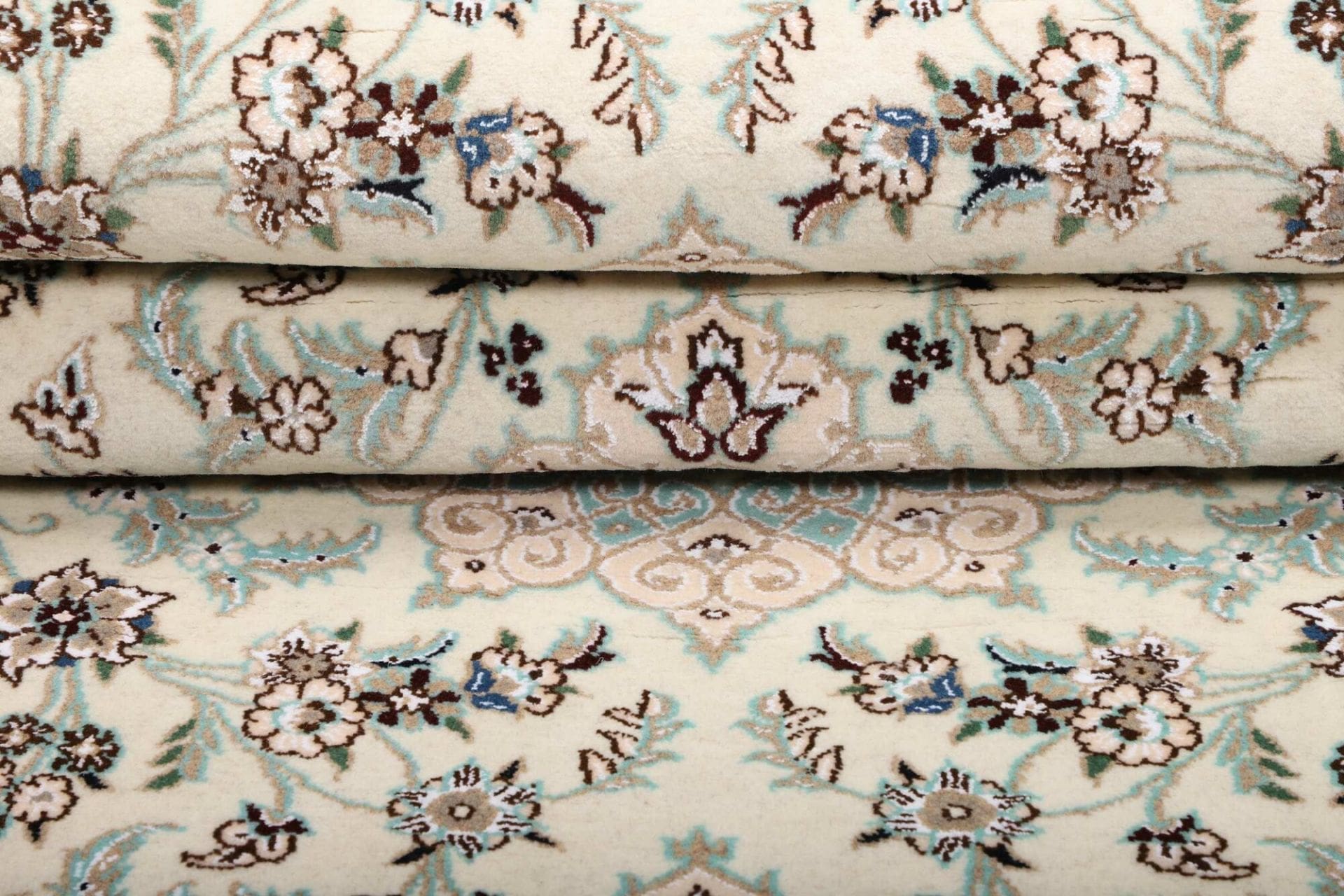 Nain Perserteppich aus Iran, 83 × 286 cm
