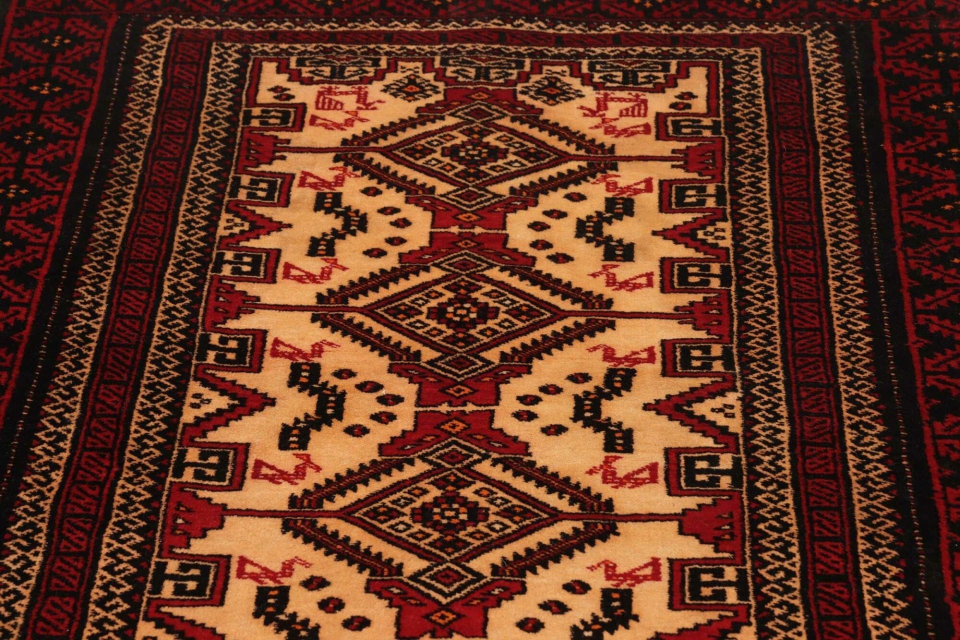 Handgeknüpfter Nain Perserteppich 103 × 208 cm