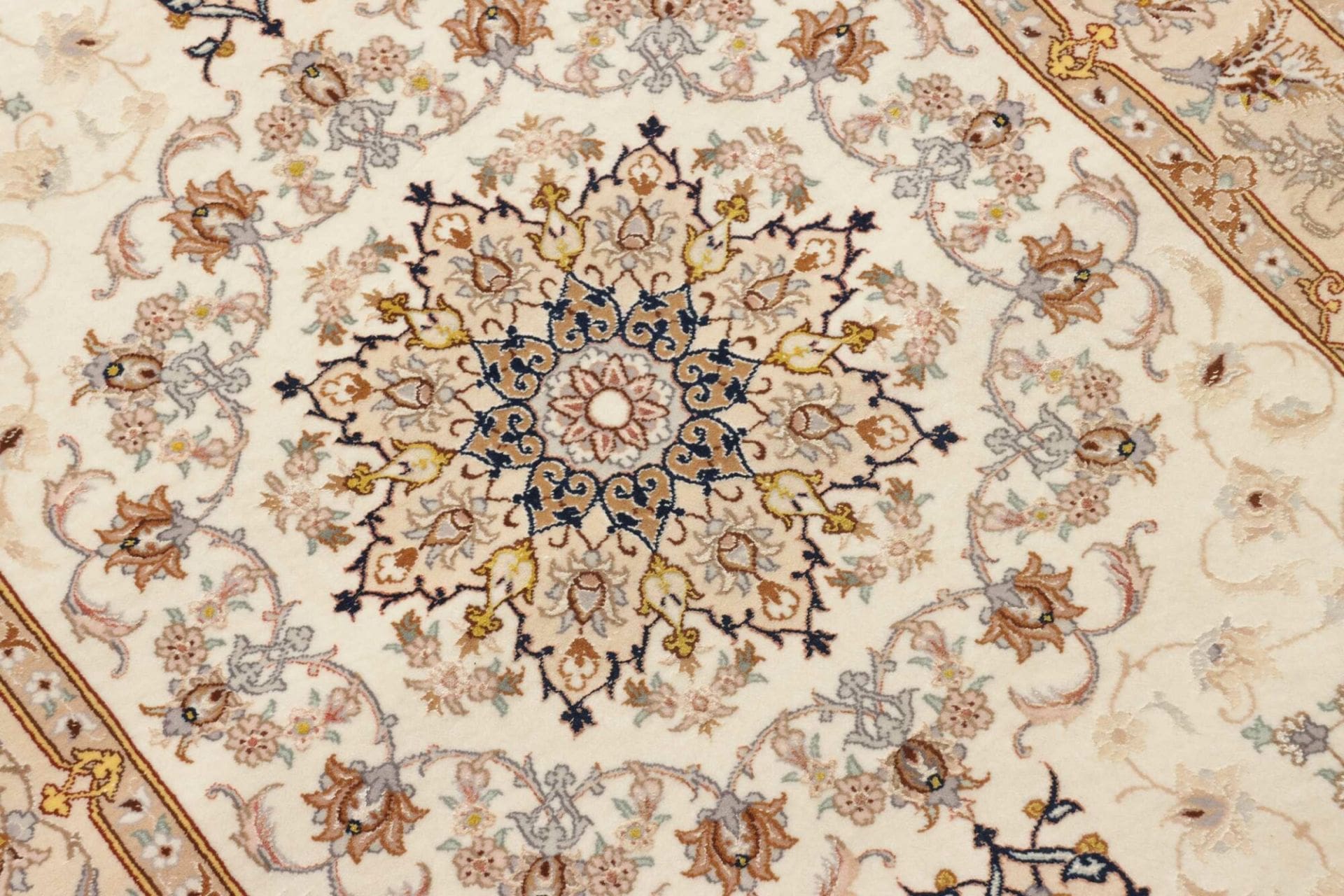 Isfahan Perserteppich 90 × 399 cm aus Wolle & Seide, handgeknüpft