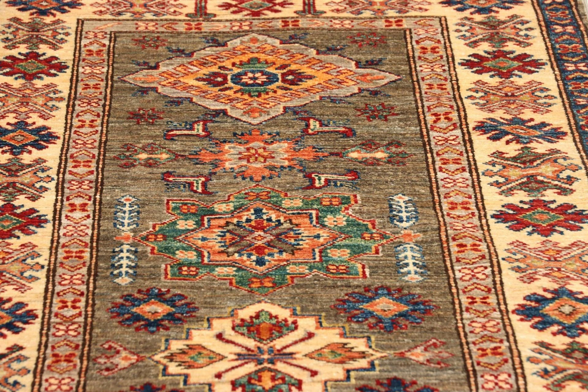 Kazak Orientteppich aus Pakistan, 85 × 305 cm