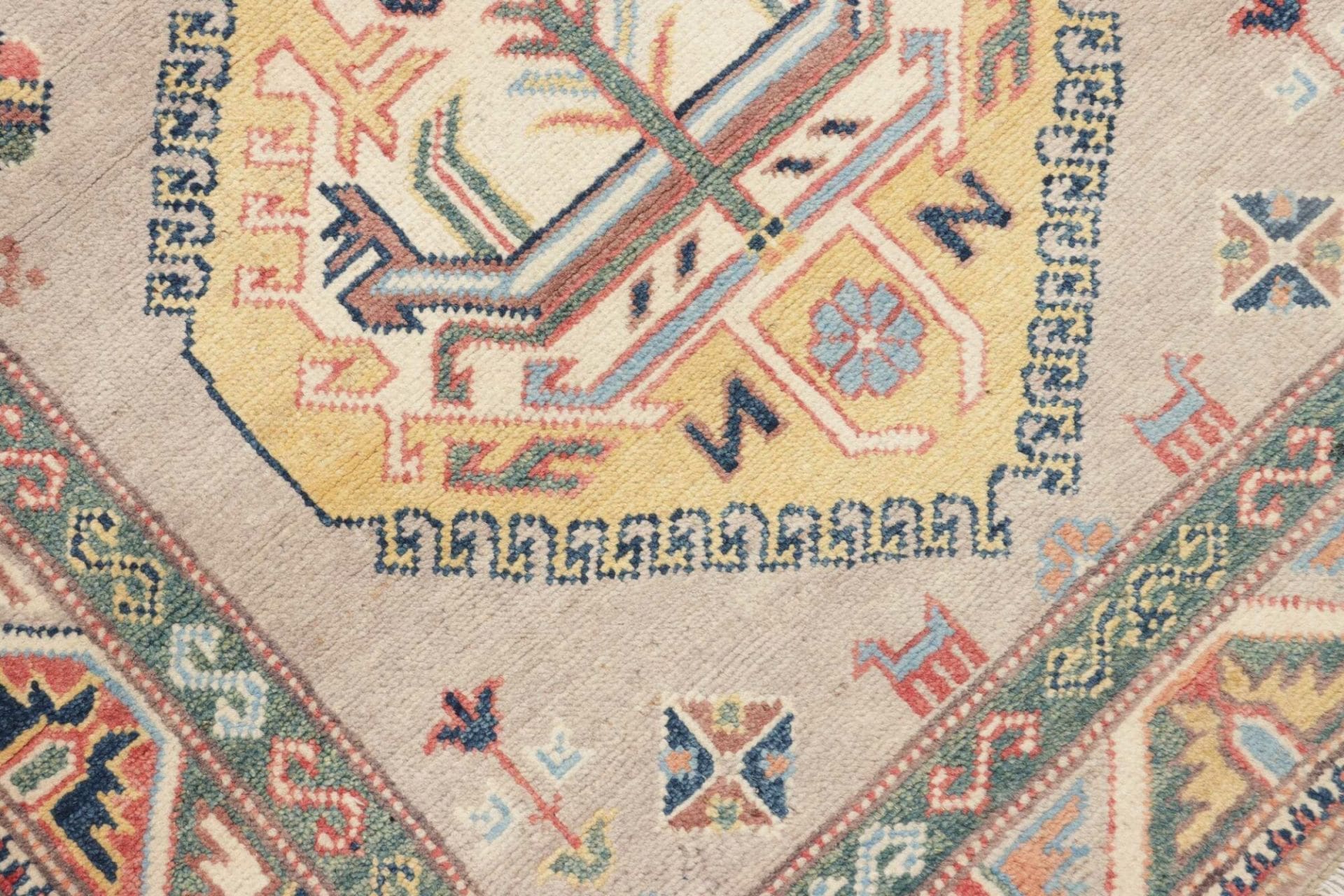 kazak-teppich-89-x-307cm-schurwolle-geometrisches-muster-handgeknupft-5 Handgeknüpfter Kazak Orientteppich 89 × 307 cm
