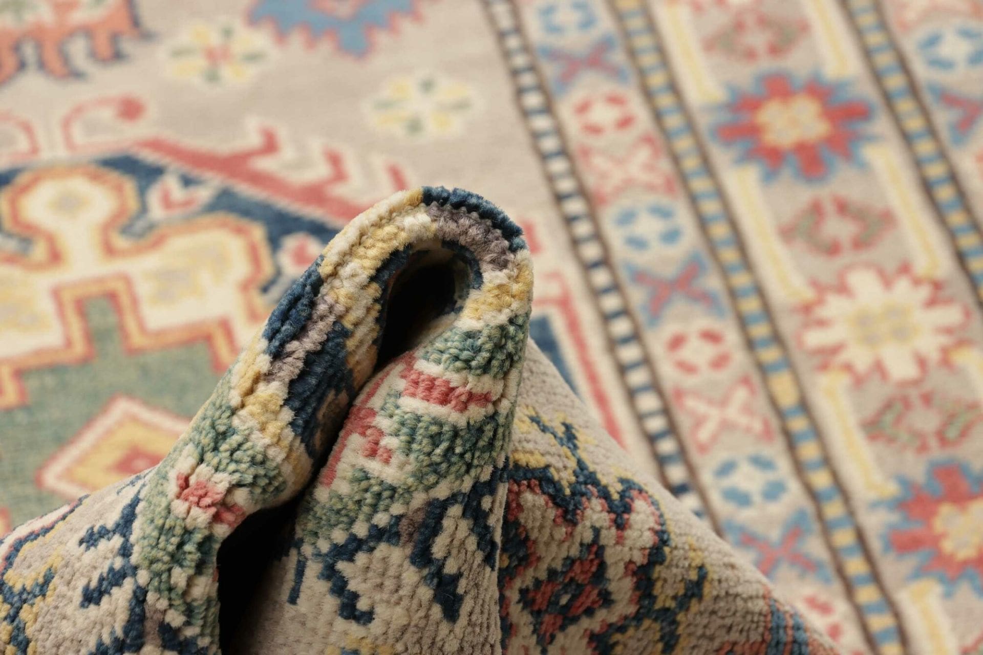 kazak-orientteppich-84-x-309cm-handgeknupft-geometrische-muster-7 Kazak Orientteppich 84 × 309 cm aus Wolle, handgeknüpft
