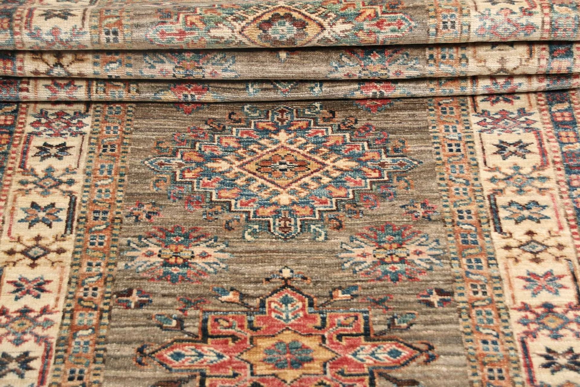 kazak-teppich-83-x-243-cm-geometrisches-muster-handgeknupft-8 Handgeknüpfter Kazak Orientteppich 83 × 243 cm