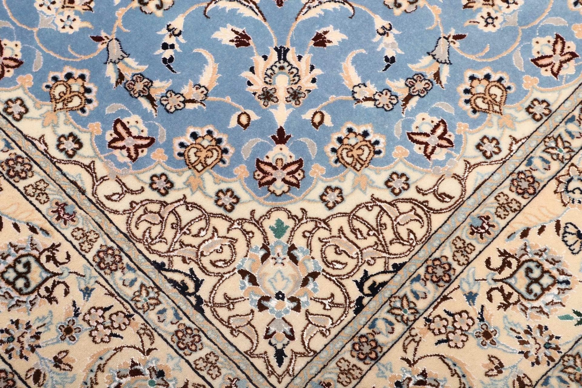 Nain Perserteppich aus Iran, 154 × 154 cm