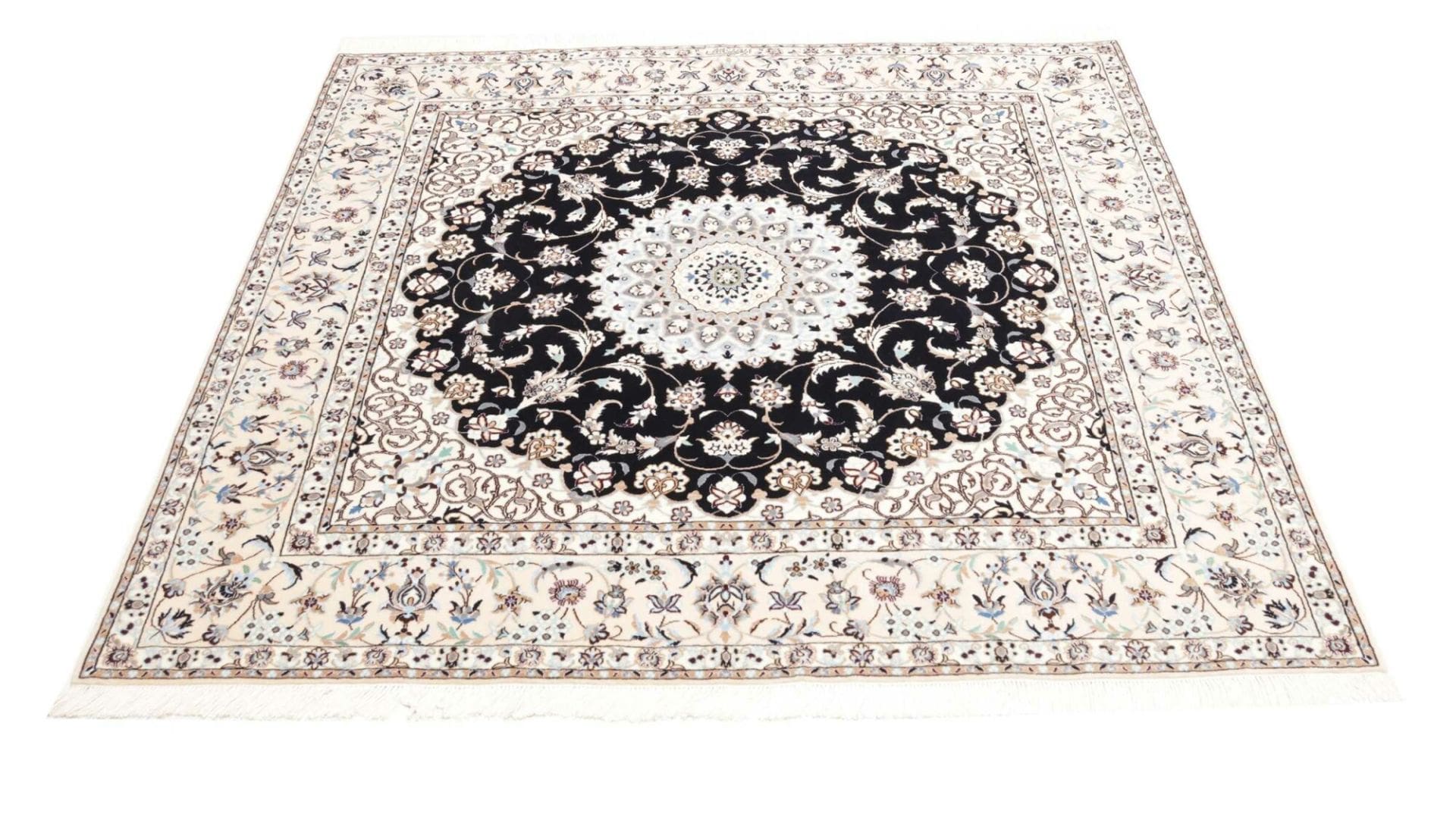 Nain Perserteppich 175 × 170 cm aus Wolle, handgeknüpft