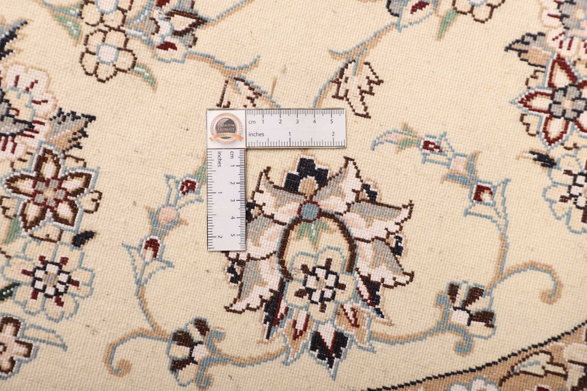 Nain Perserteppich aus Iran, 208 × 205 cm